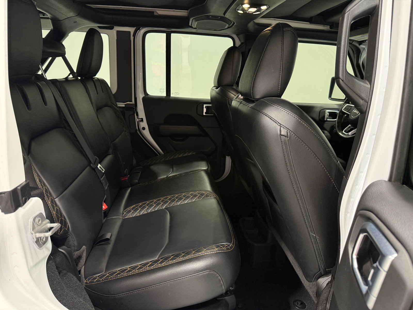 Thumbnail: 2021 Jeep Wrangler - 5