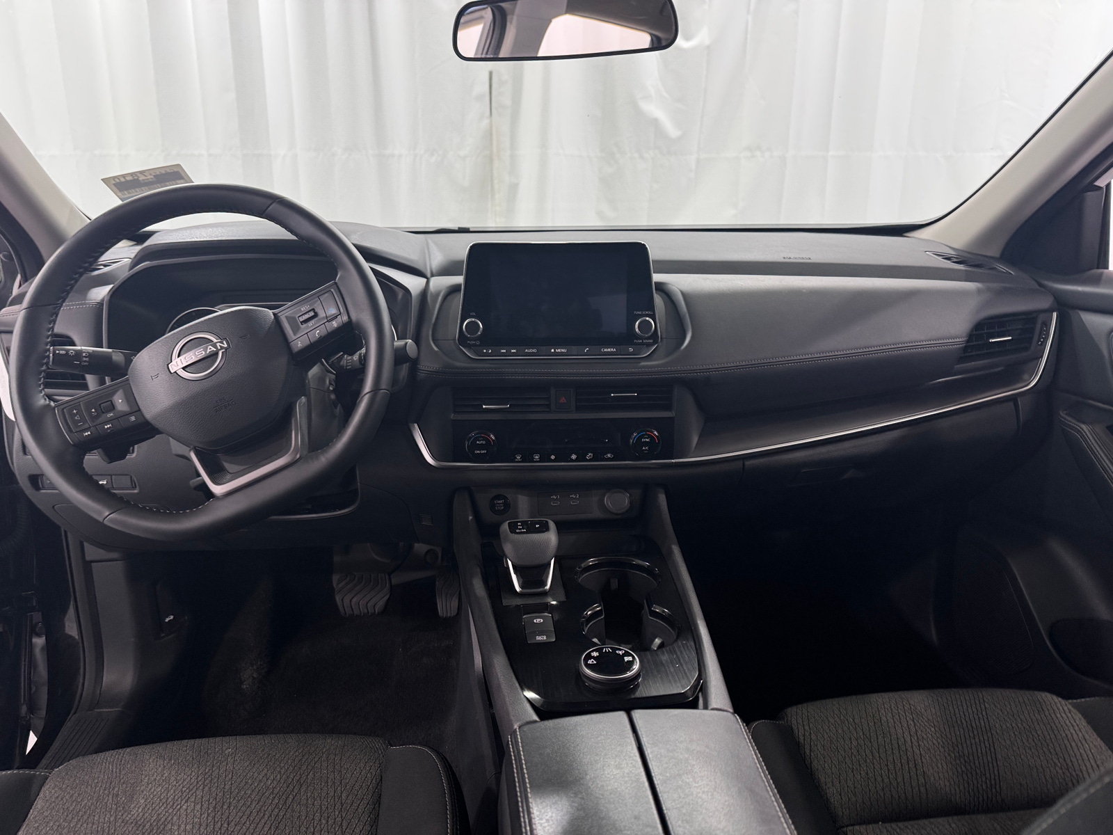 Thumbnail: 2025 Nissan Rogue - 3