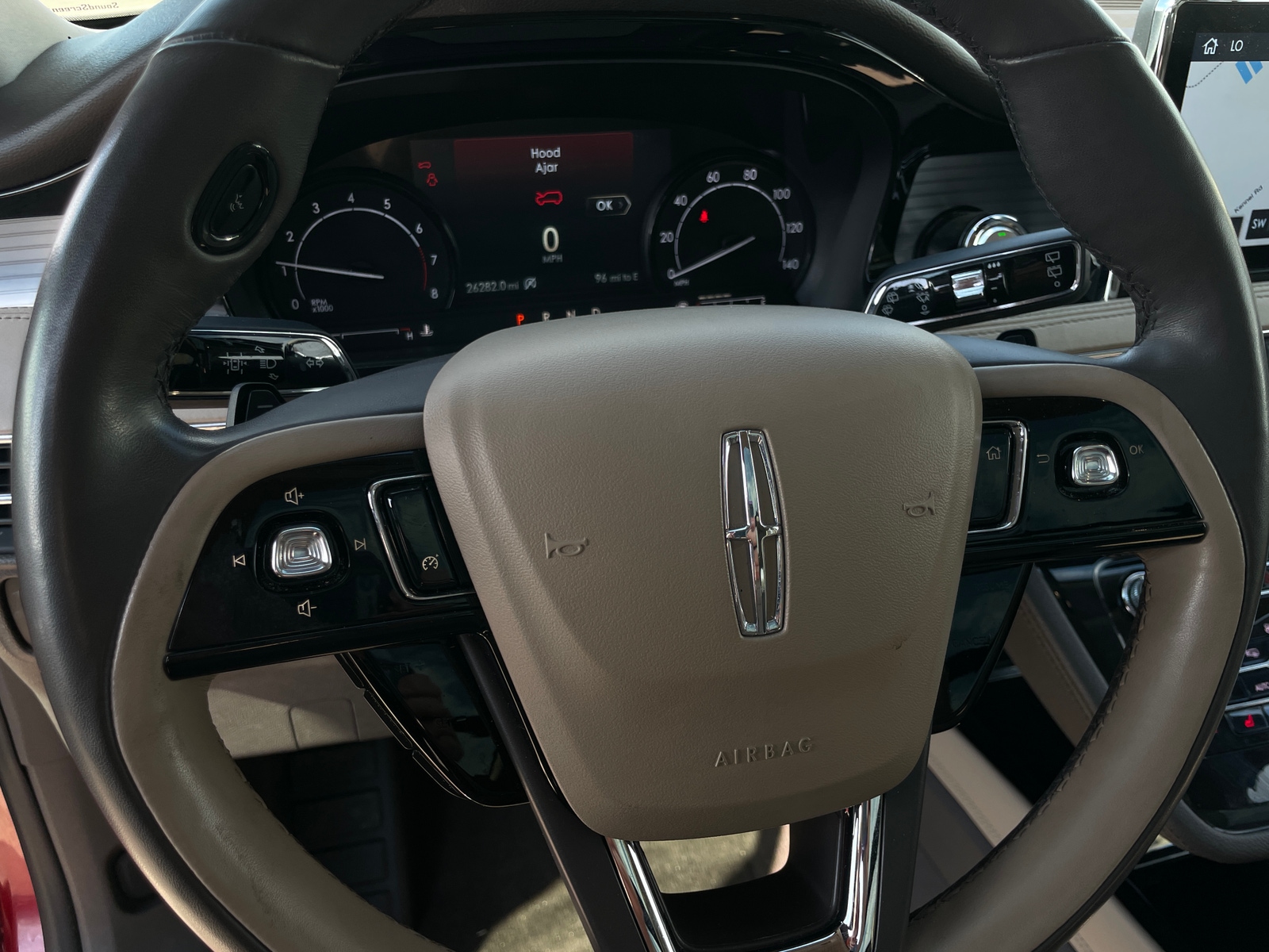 Thumbnail: 2021 Lincoln Corsair - 4