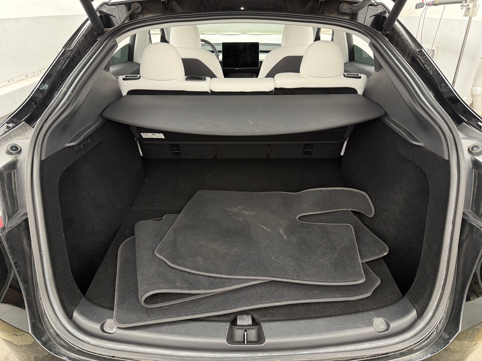 Thumbnail: 2023 Tesla Model Y - 6