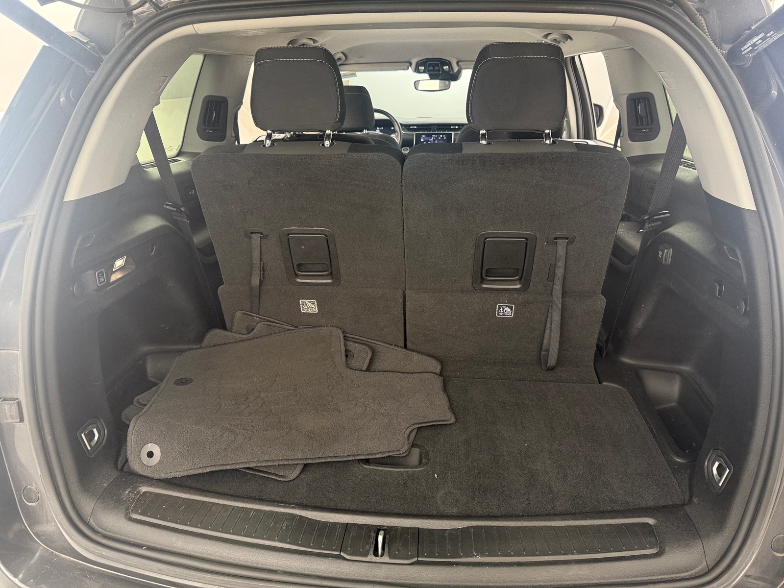 Thumbnail: 2022 Jeep Grand Cherokee L - 7