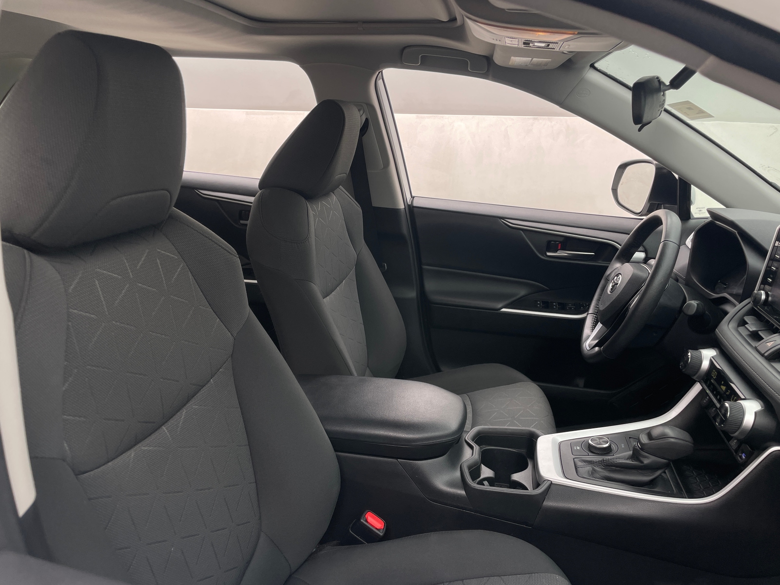 Thumbnail: 2020 Toyota RAV4 - 2