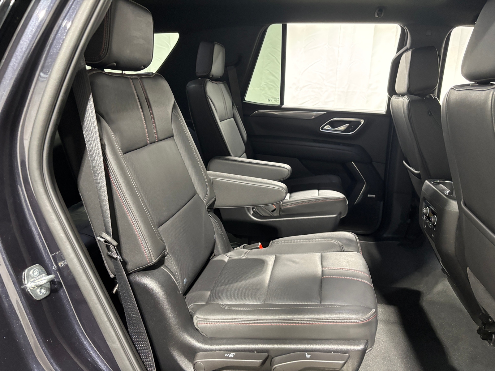 Thumbnail: 2024 Chevrolet Tahoe - 5