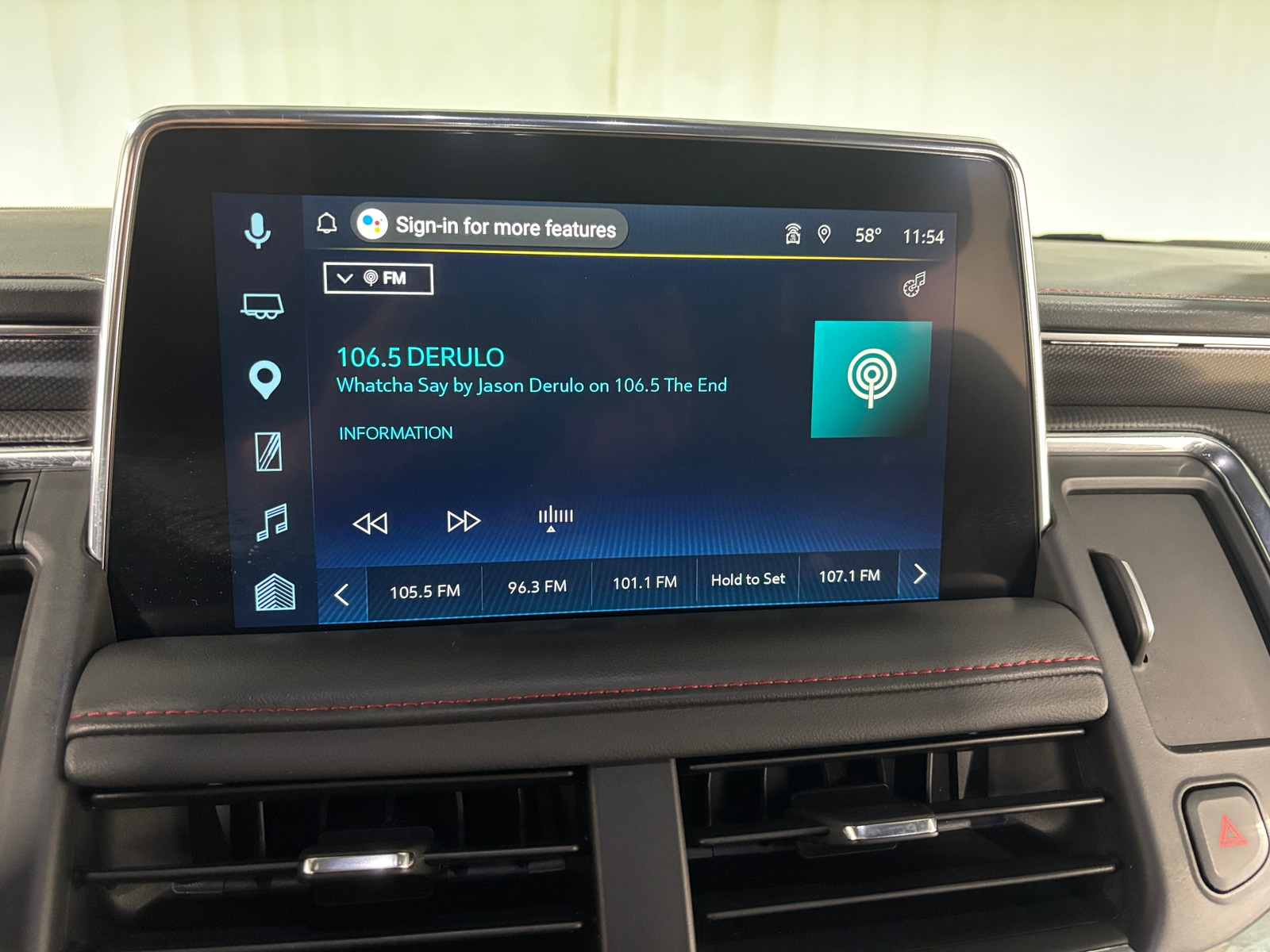 Thumbnail: 2024 Chevrolet Tahoe - 3