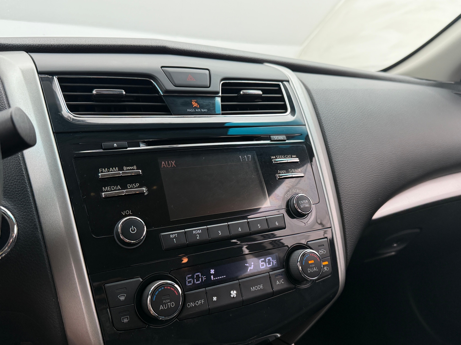 Thumbnail: 2015 Nissan Altima - 4