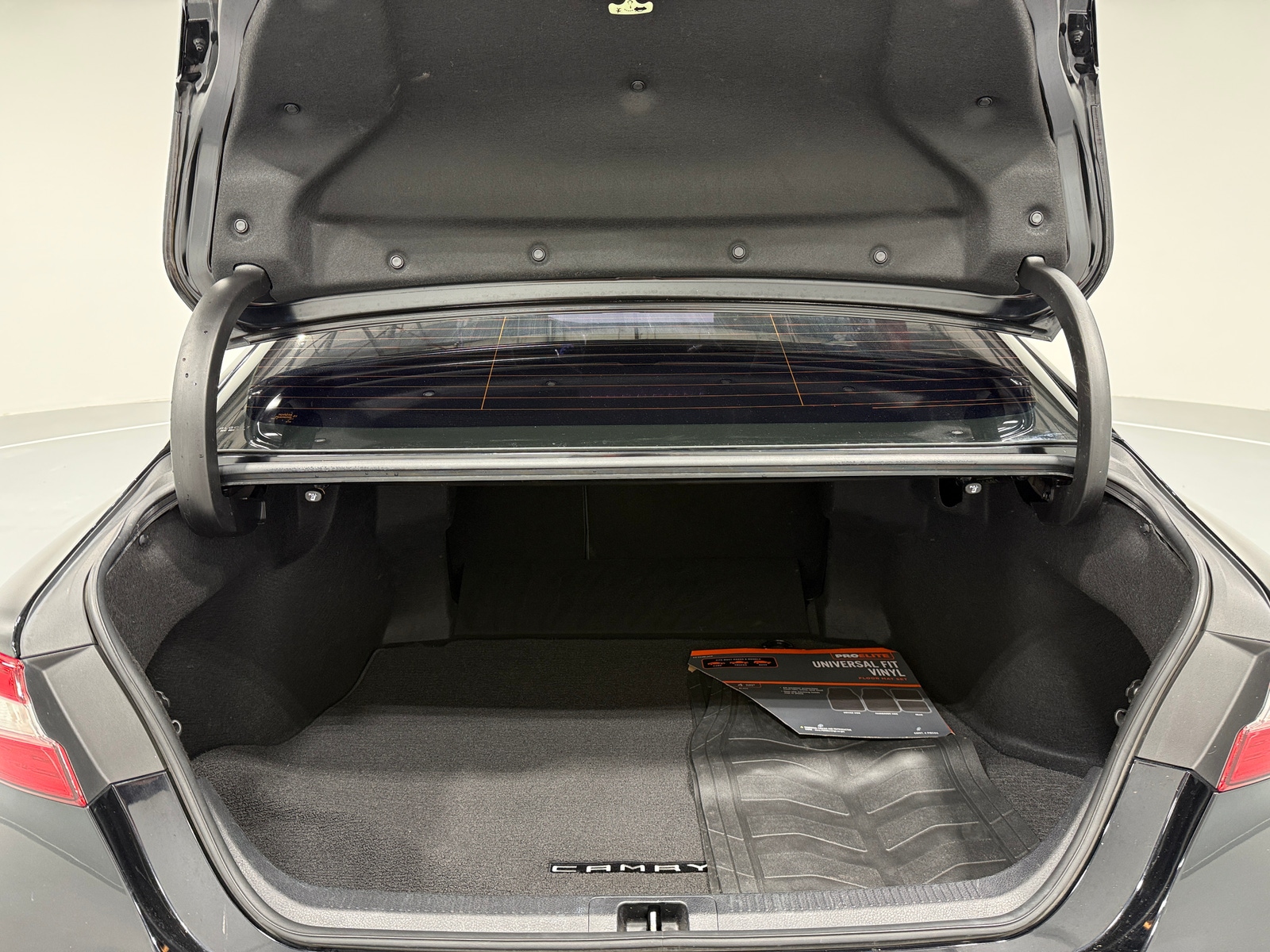 Thumbnail: 2020 Toyota Camry - 6