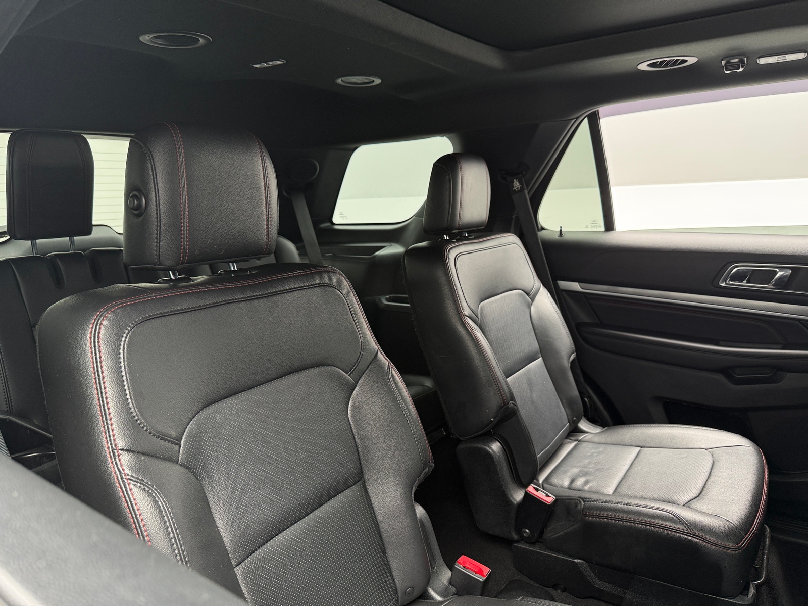 Thumbnail: 2018 Ford Explorer - 5