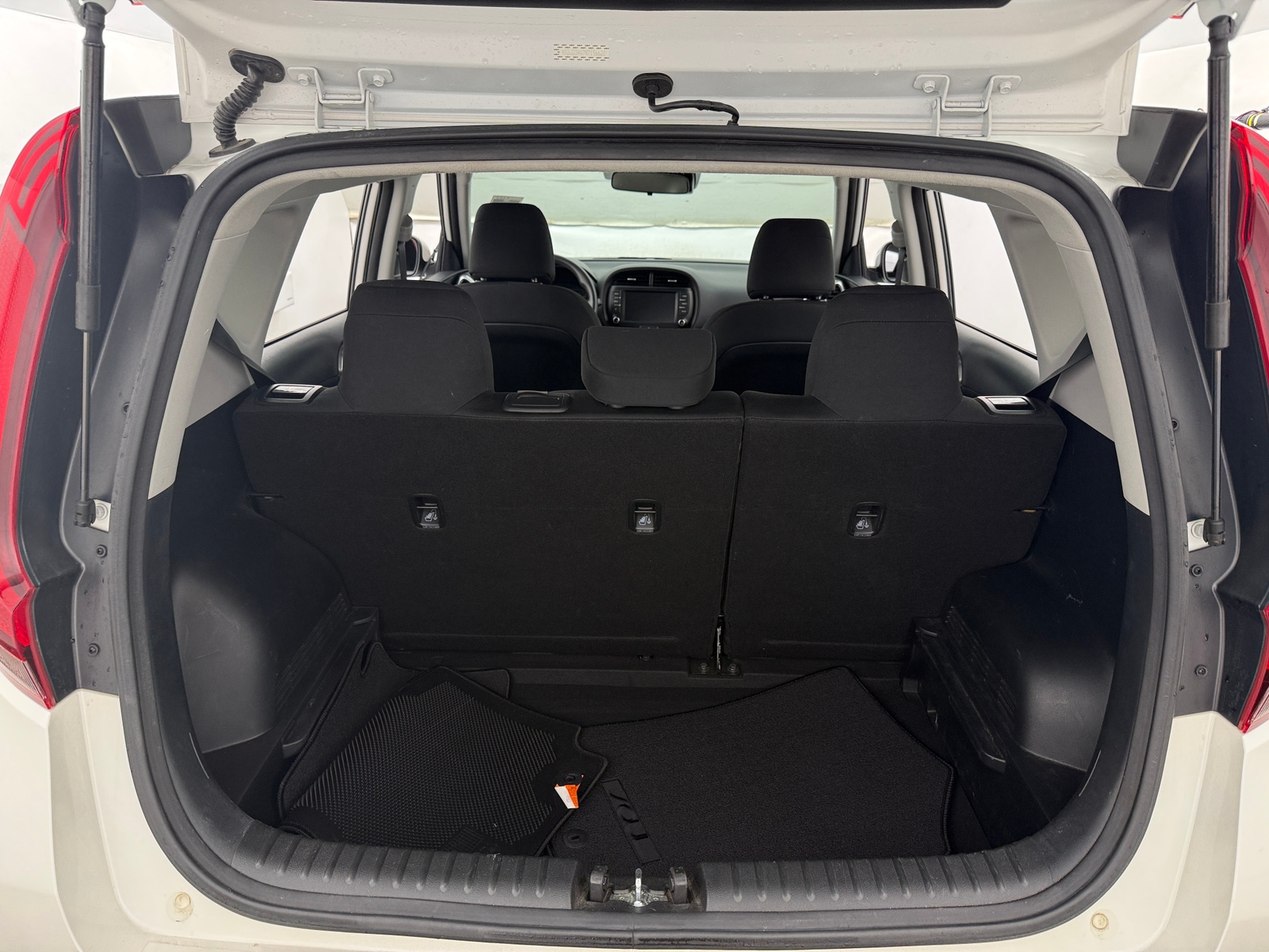 Thumbnail: 2022 Kia Soul - 7