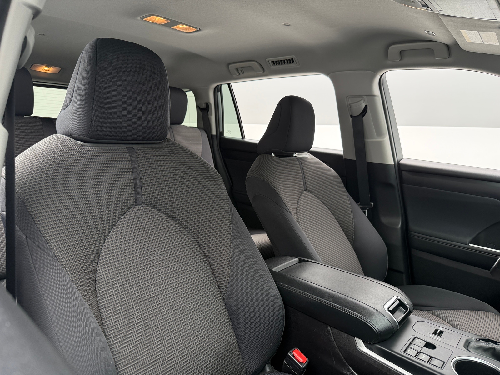Thumbnail: 2025 Toyota Highlander - 2