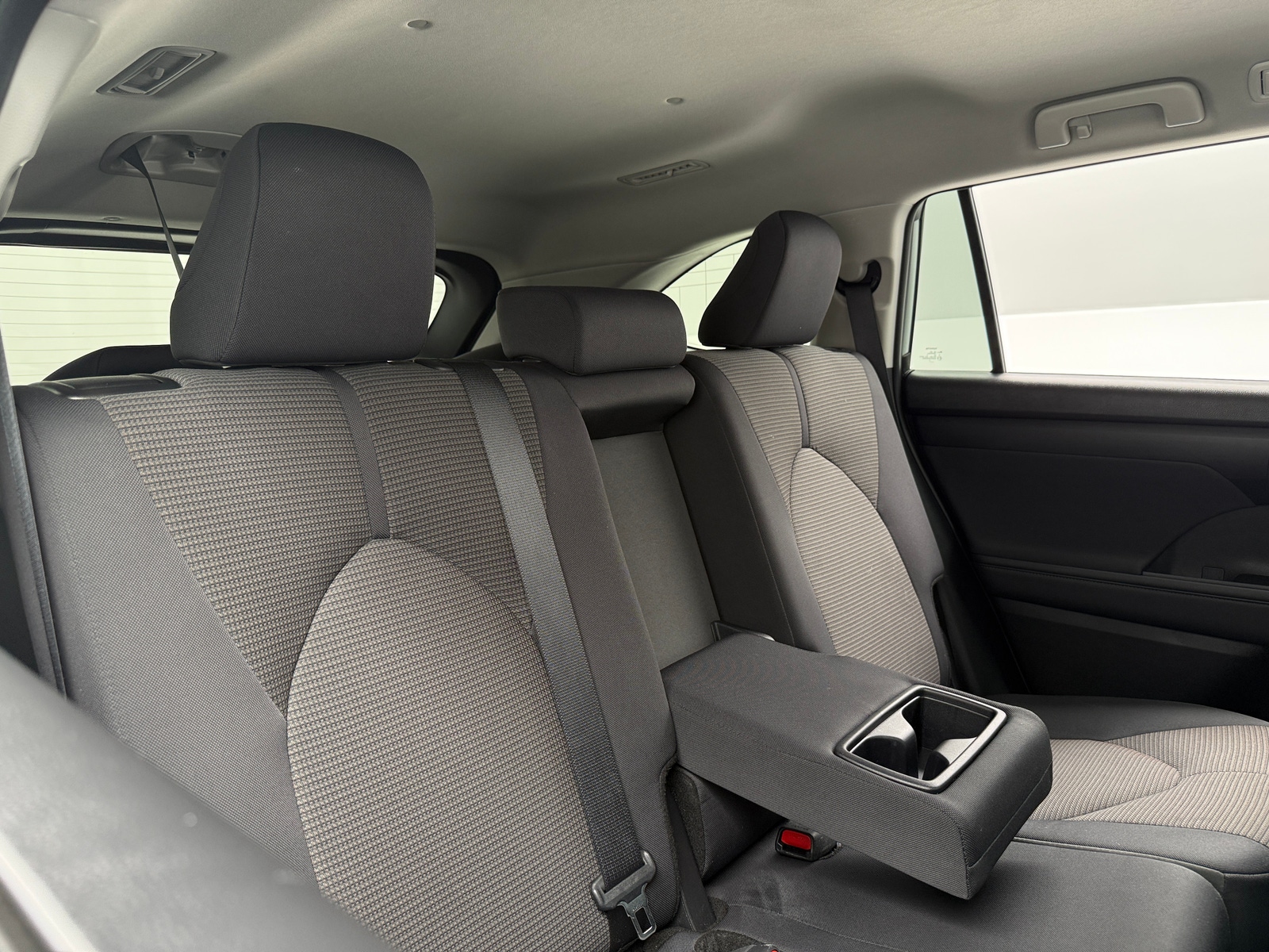 Thumbnail: 2025 Toyota Highlander - 6