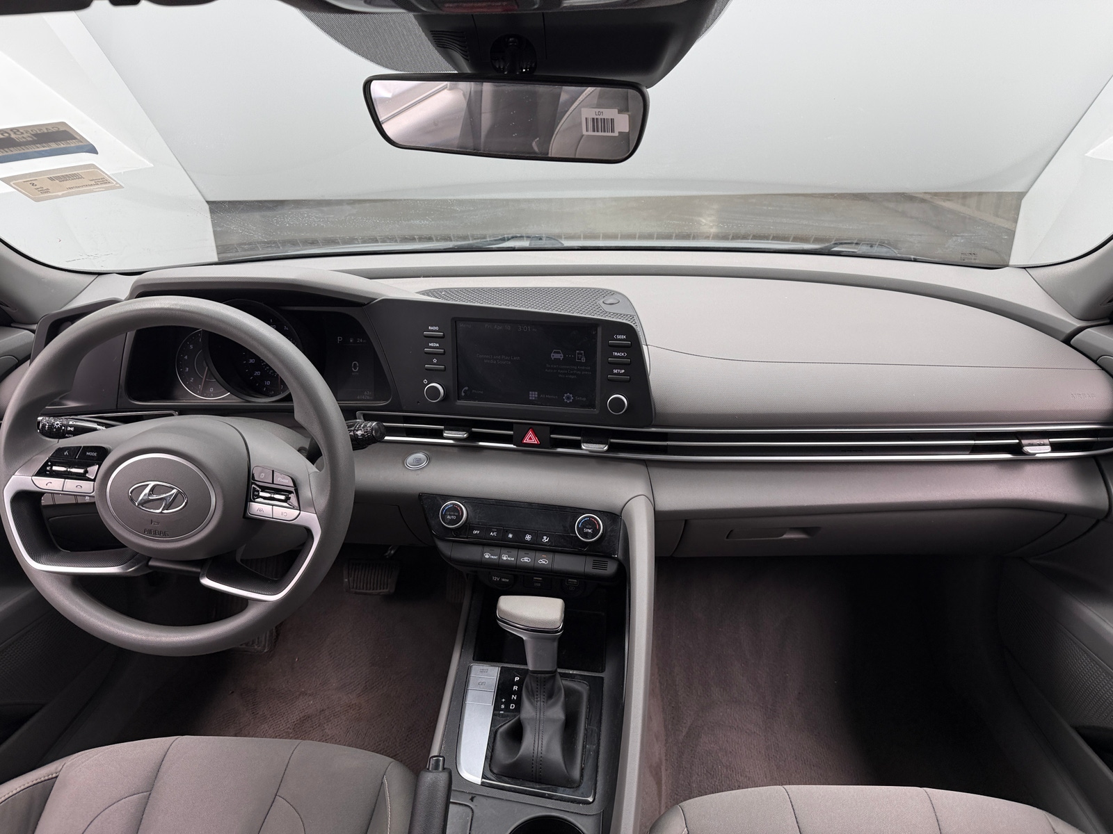 Thumbnail: 2023 Hyundai Elantra - 3