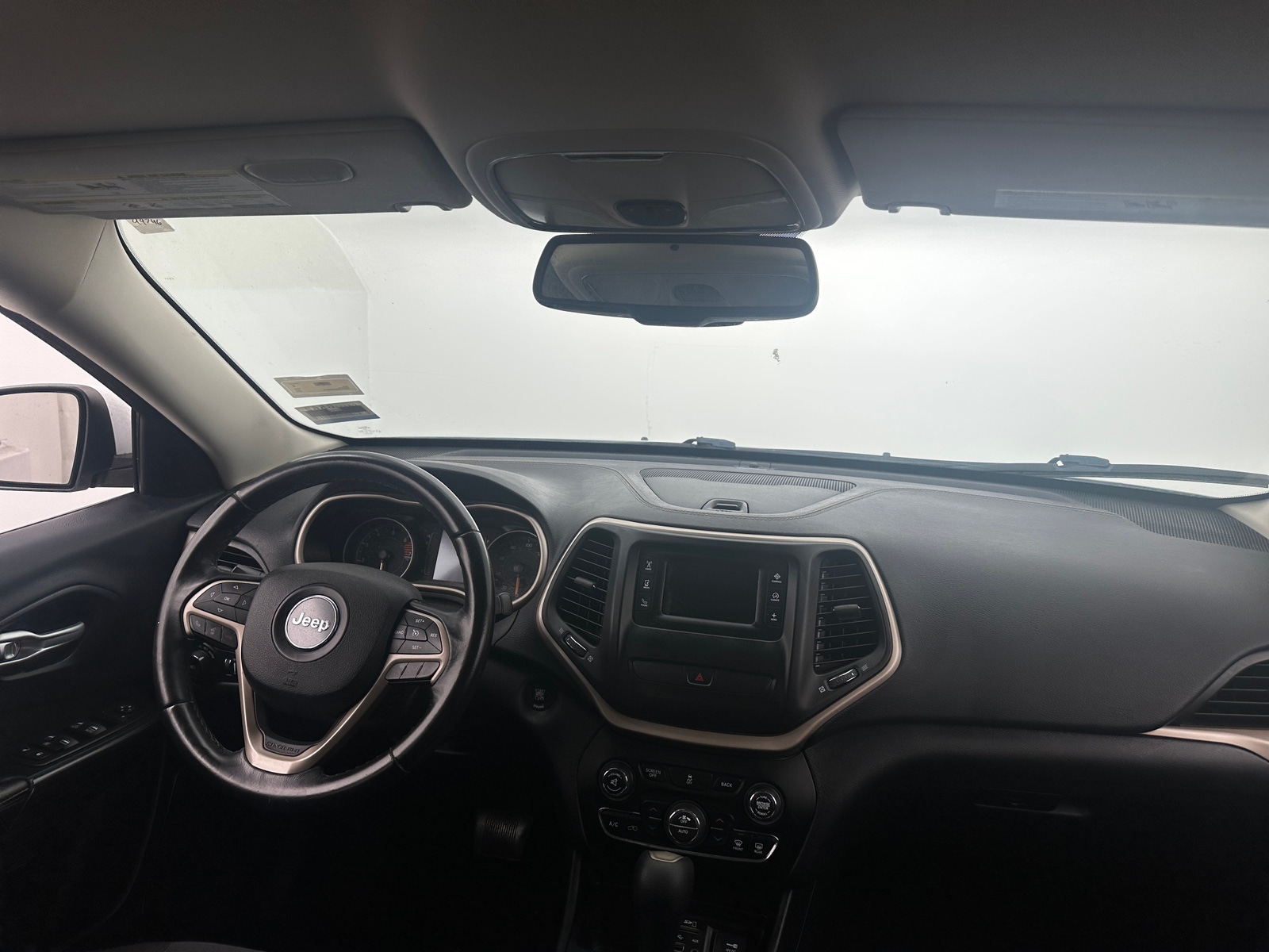 Thumbnail: 2016 Jeep Cherokee - 3