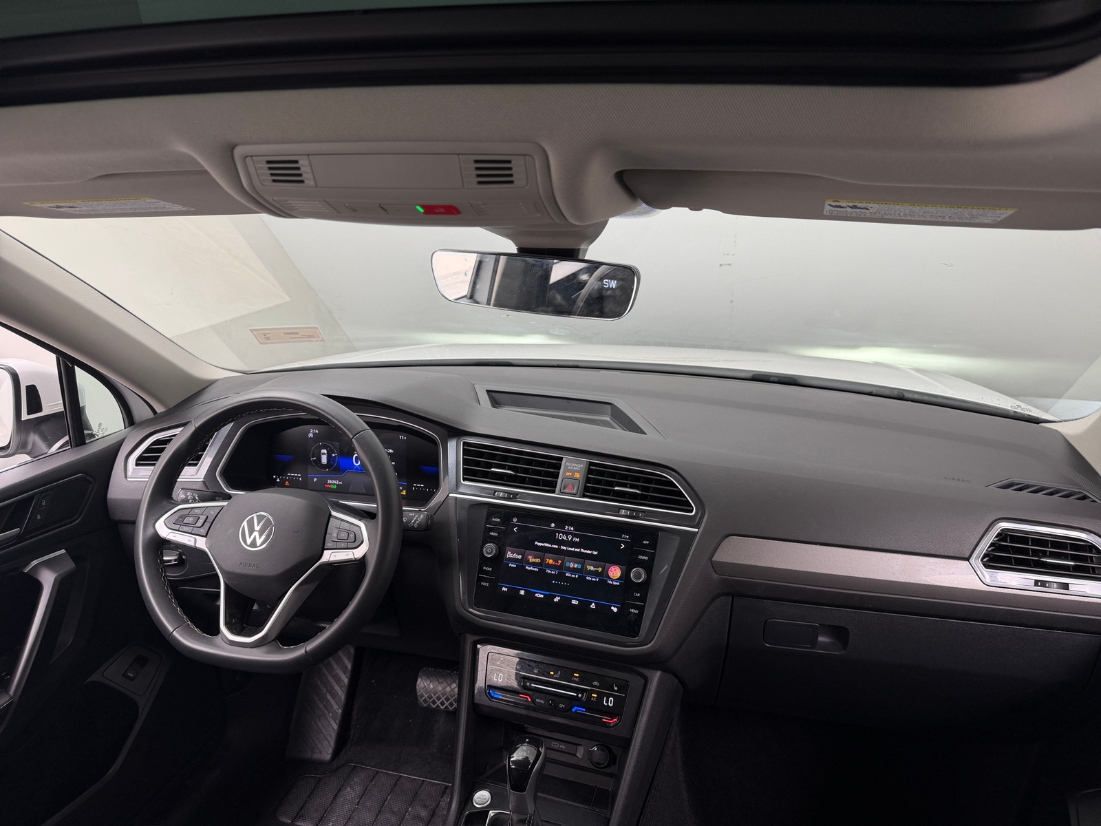 Thumbnail: 2024 Volkswagen Tiguan - 2