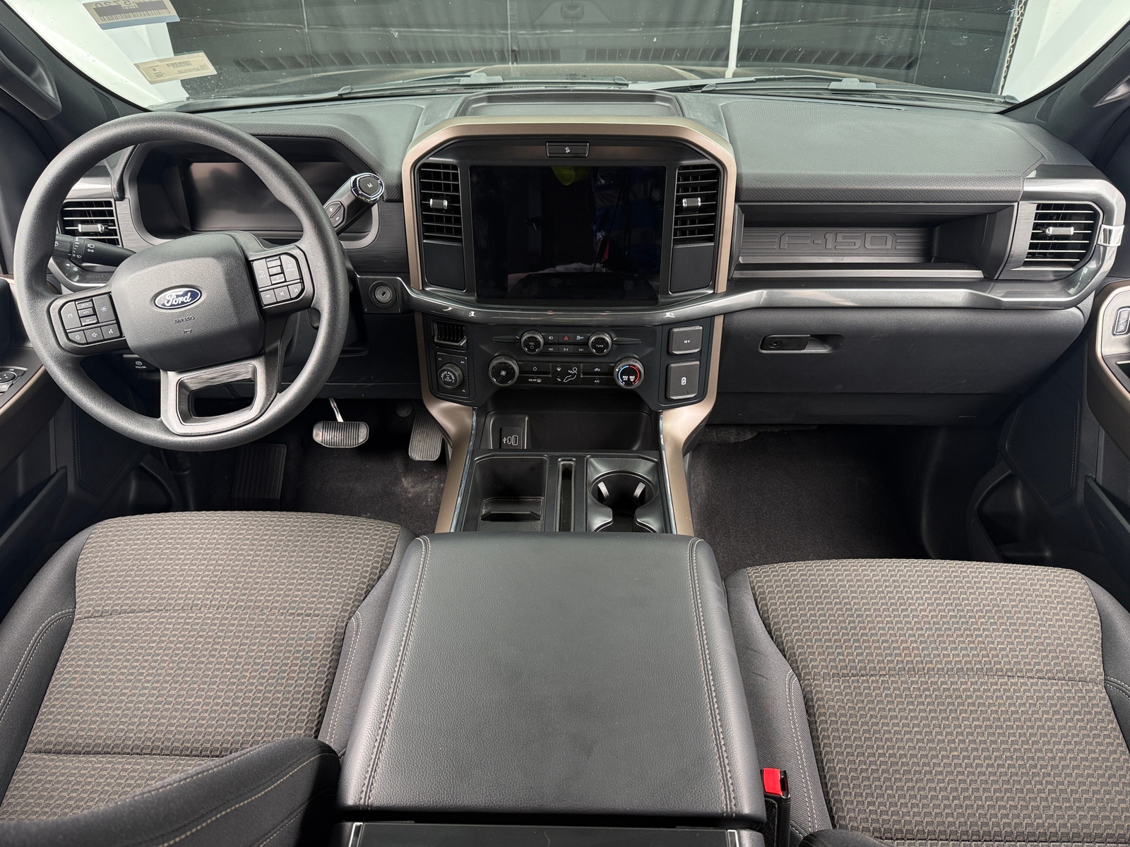 Thumbnail: 2025 Ford Econoline - 3