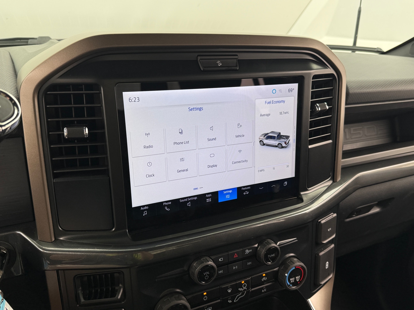 Thumbnail: 2025 Ford Econoline - 4