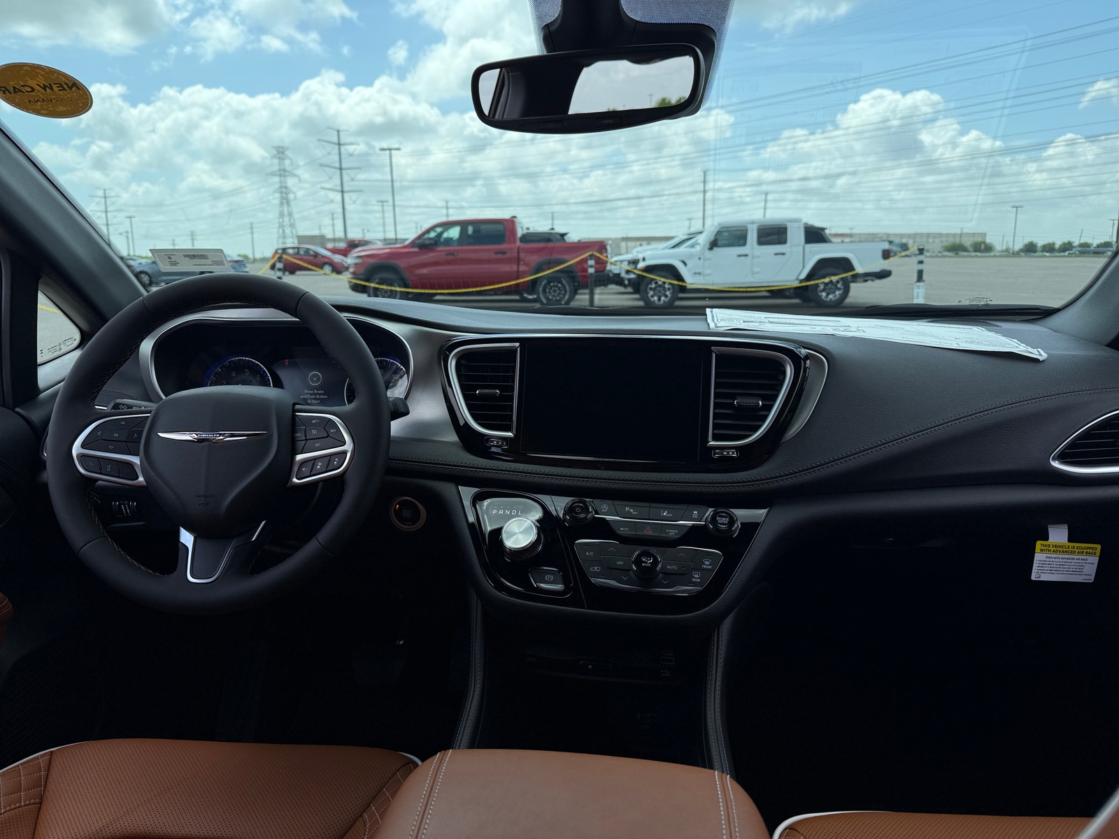 Thumbnail: 2026 Chrysler Pacifica - 2