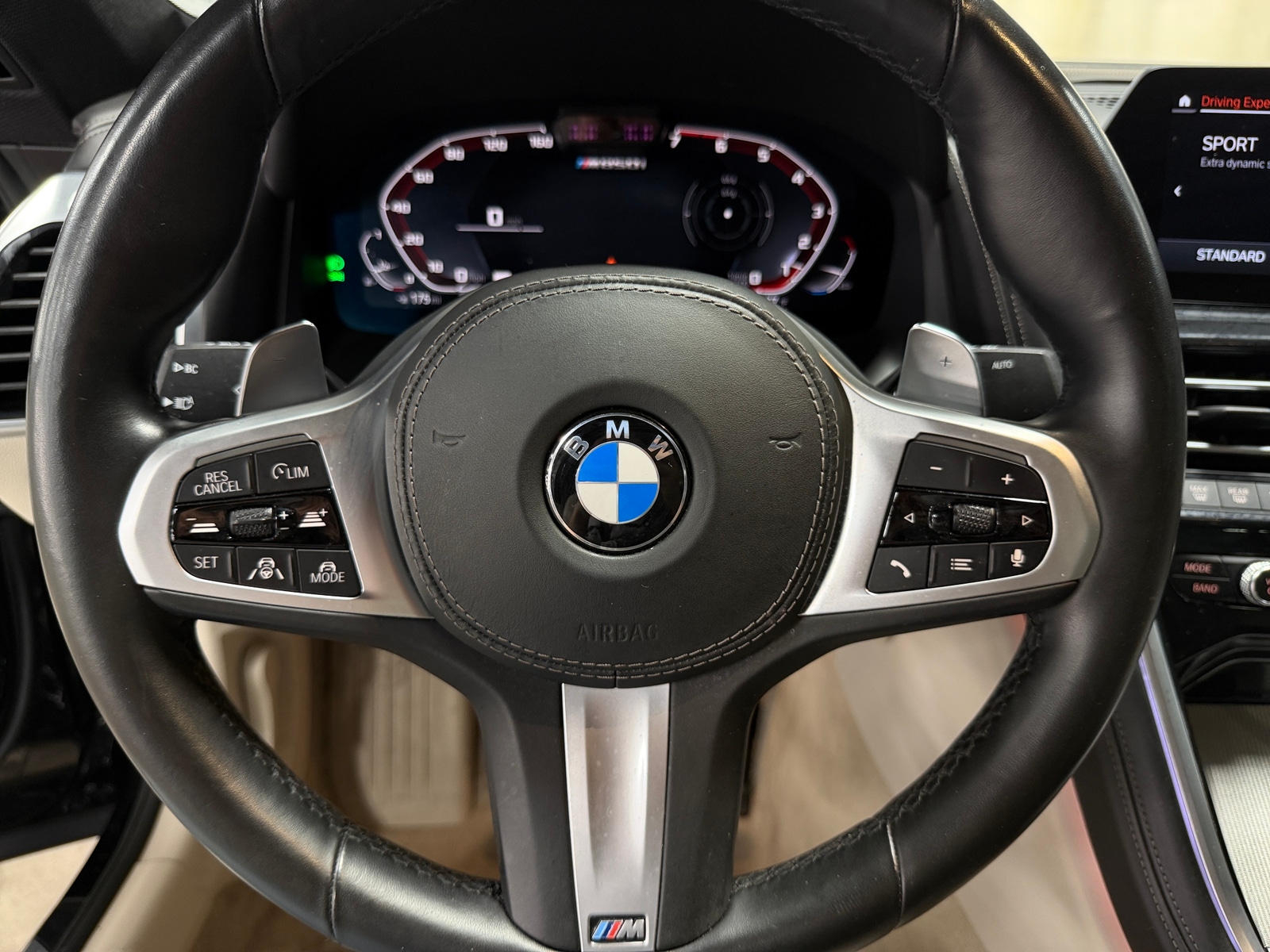 Thumbnail: 2019 BMW 8 Series - 3