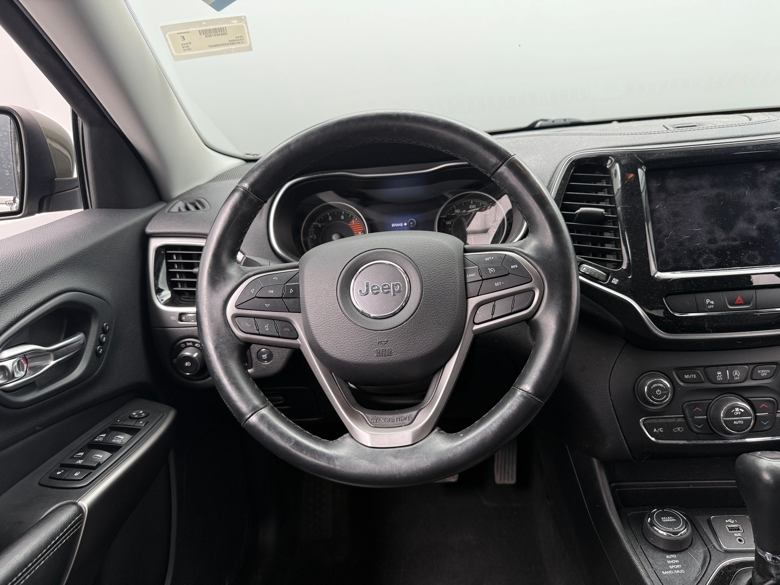 Thumbnail: 2019 Jeep Cherokee - 4