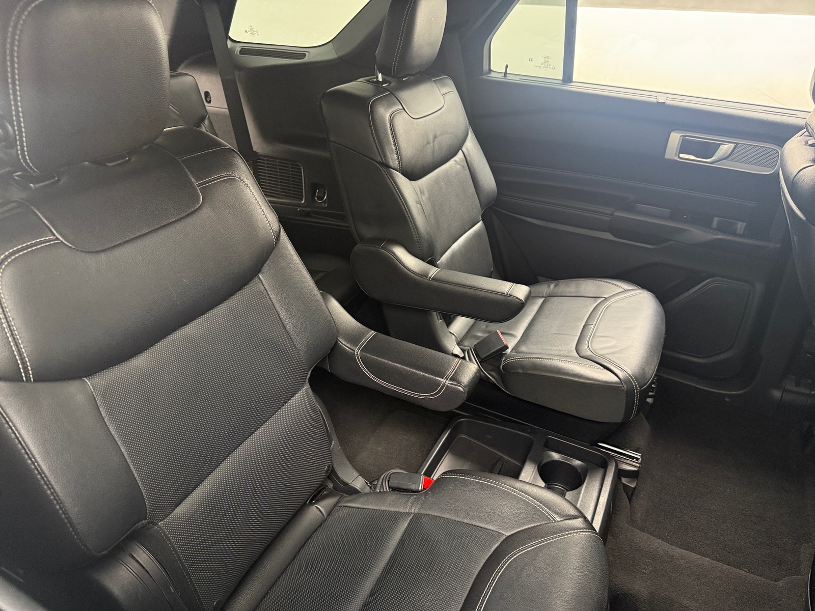 Thumbnail: 2020 Ford Explorer - 5