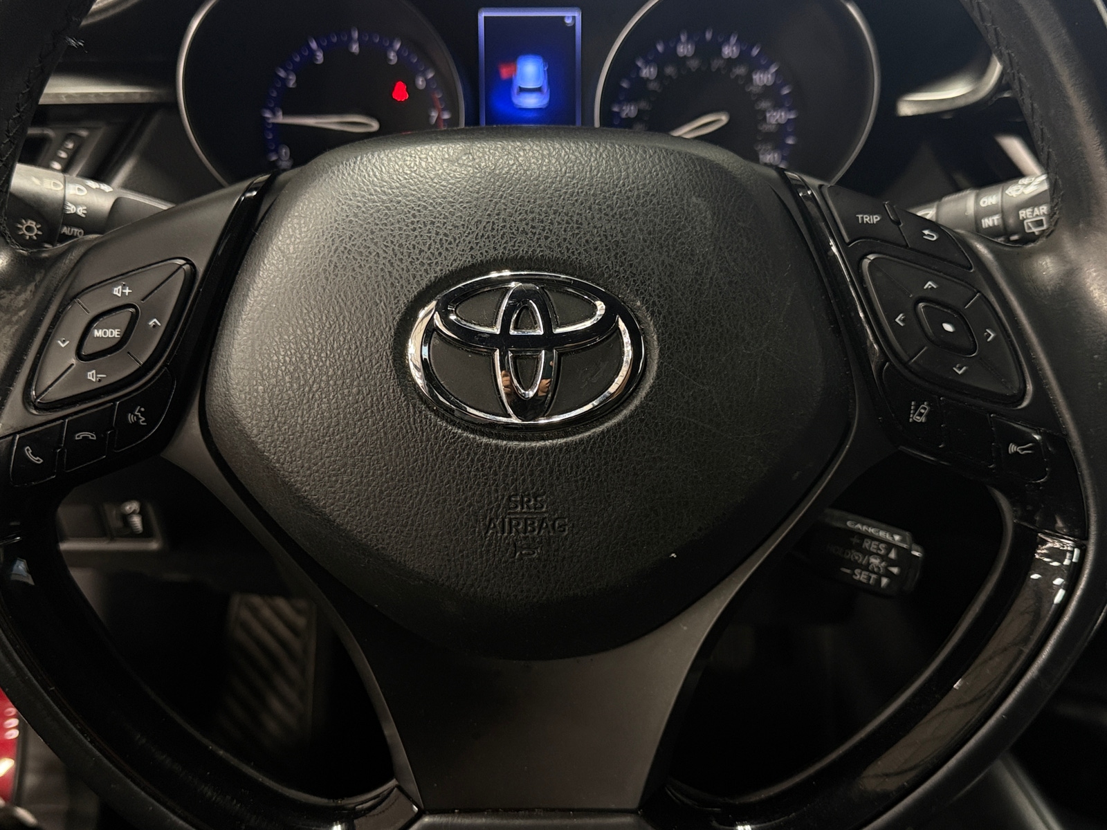 Thumbnail: 2018 Toyota C-HR - 5