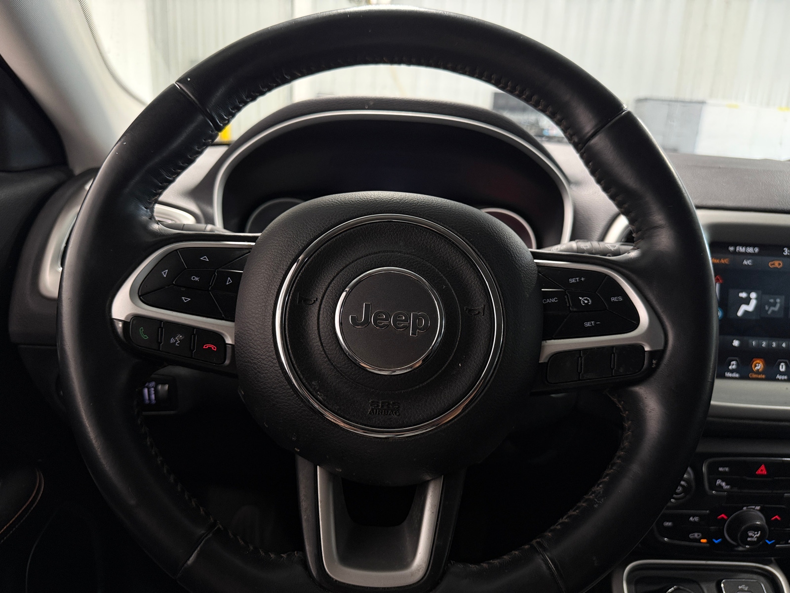 Thumbnail: 2018 Jeep Compass - 4