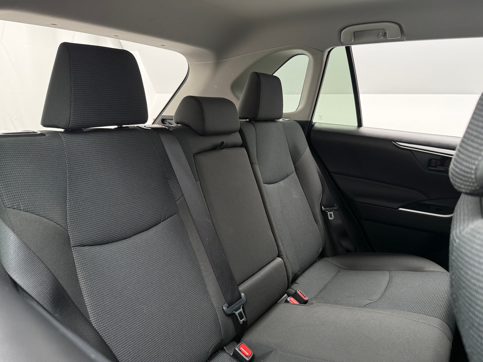 Thumbnail: 2025 Toyota RAV4 - 6