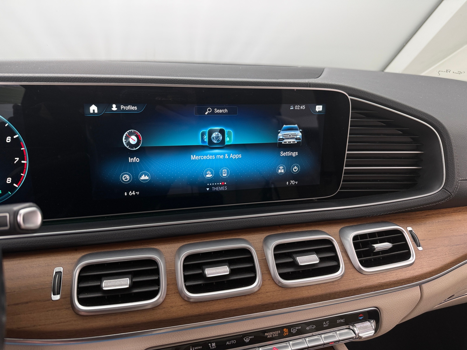 Thumbnail: 2022 Mercedes-Benz GLS - 3