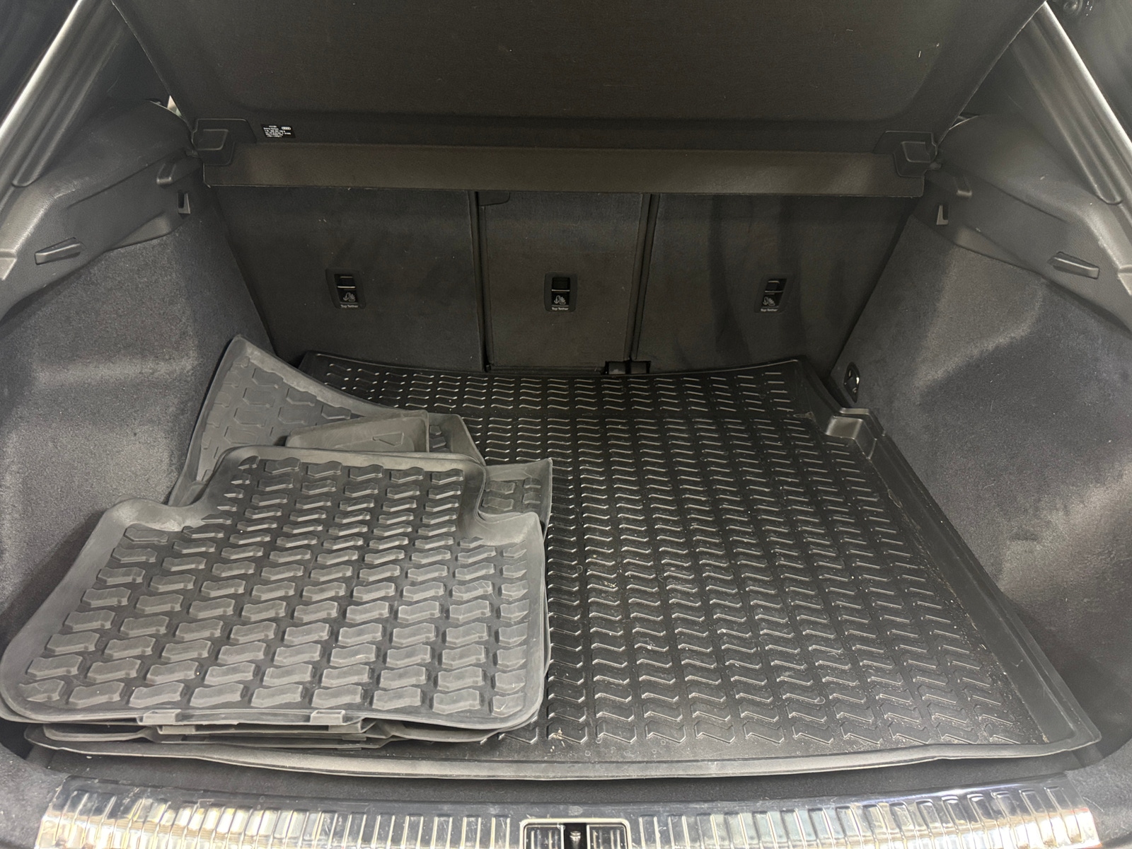 Thumbnail: 2024 Audi Q3 - 6