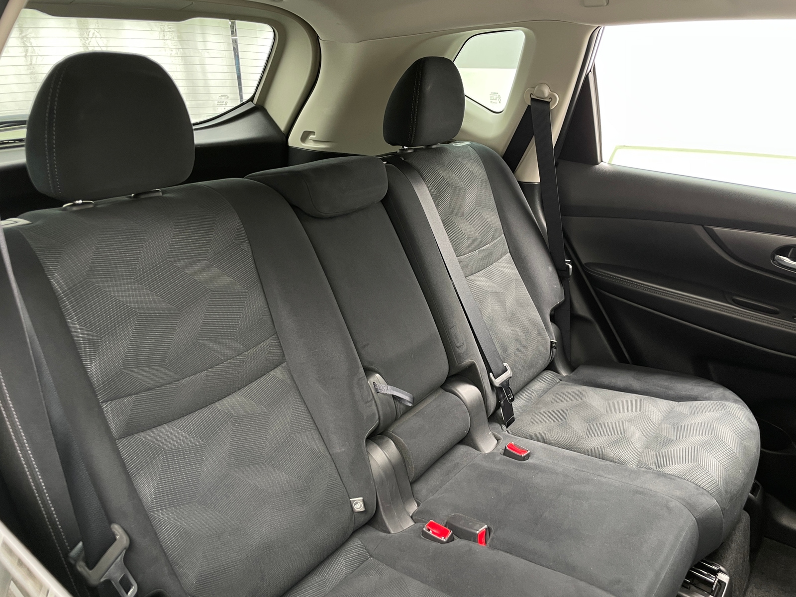 Thumbnail: 2016 Nissan Rogue - 6