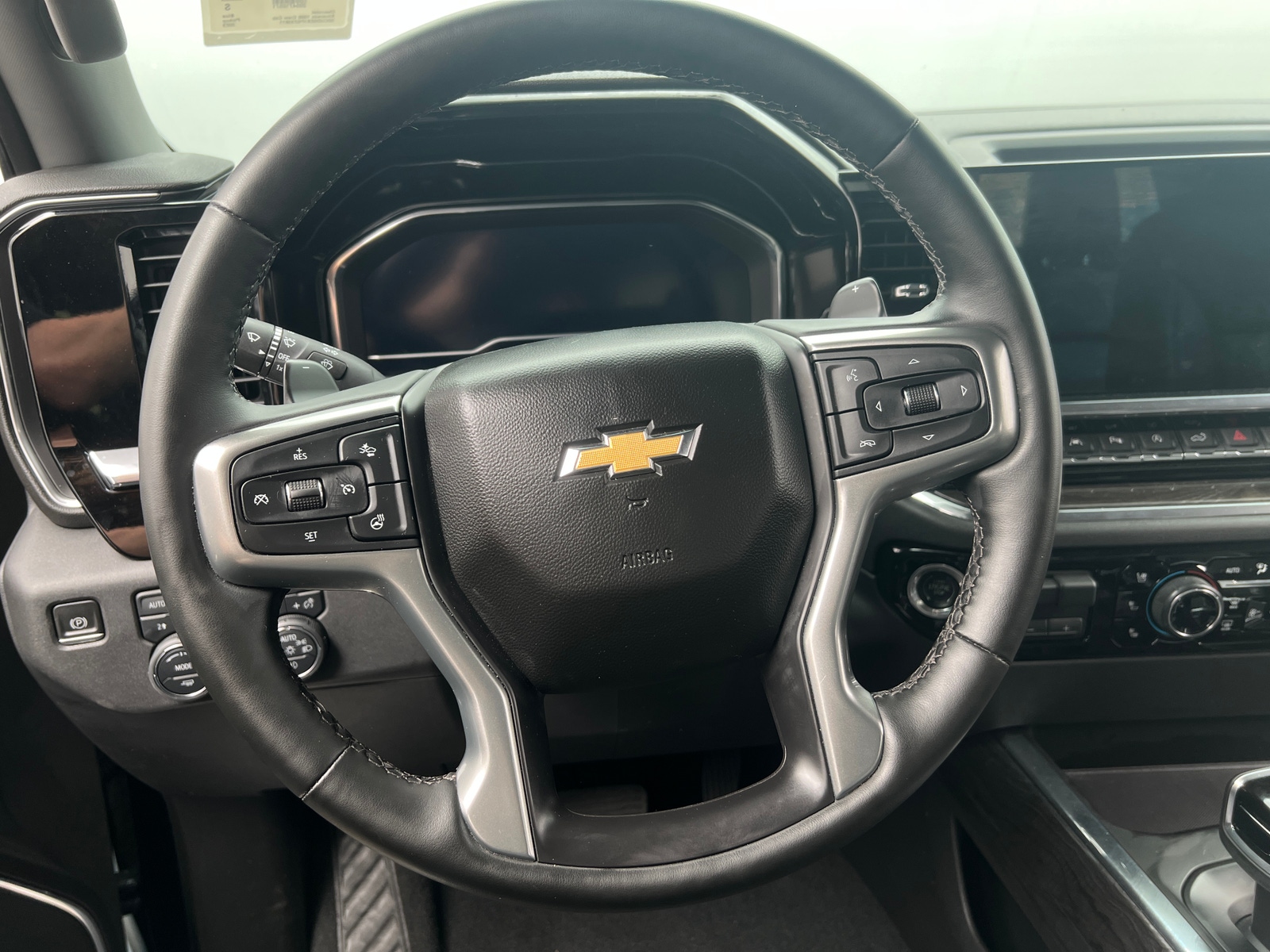 Thumbnail: 2023 Chevrolet Silverado 1500 - 4