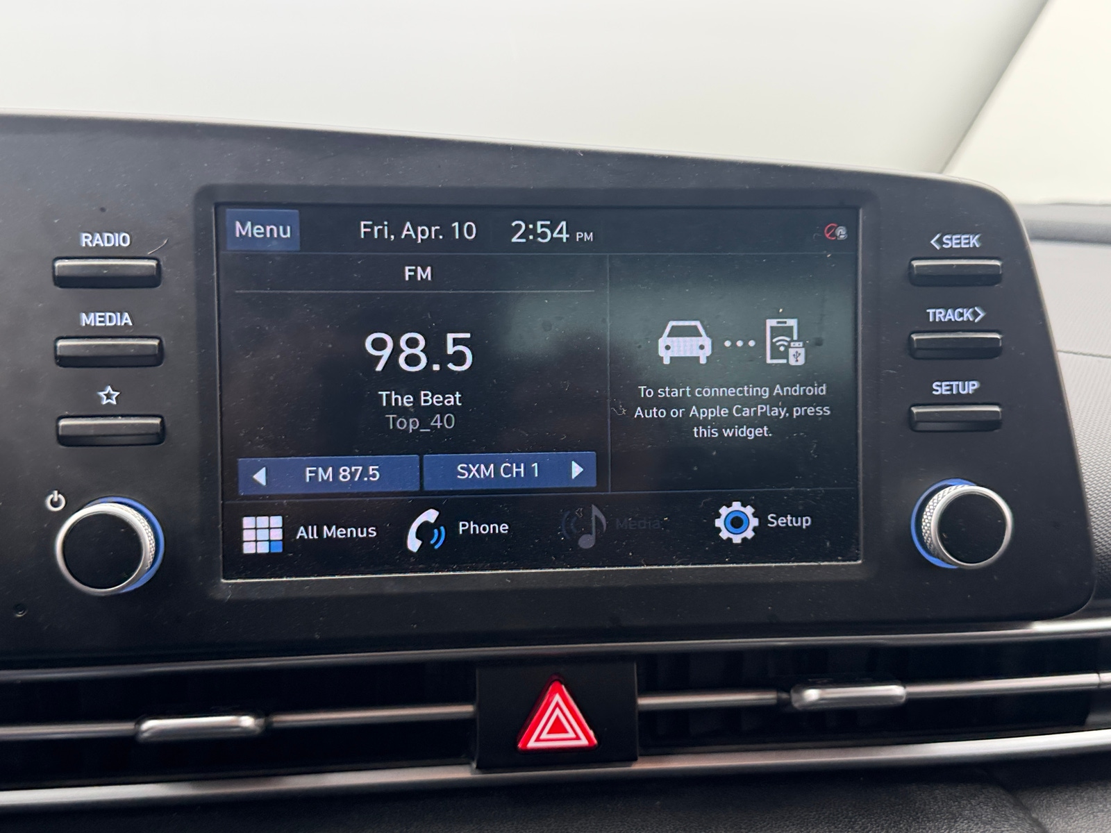 Thumbnail: 2021 Hyundai Elantra - 4