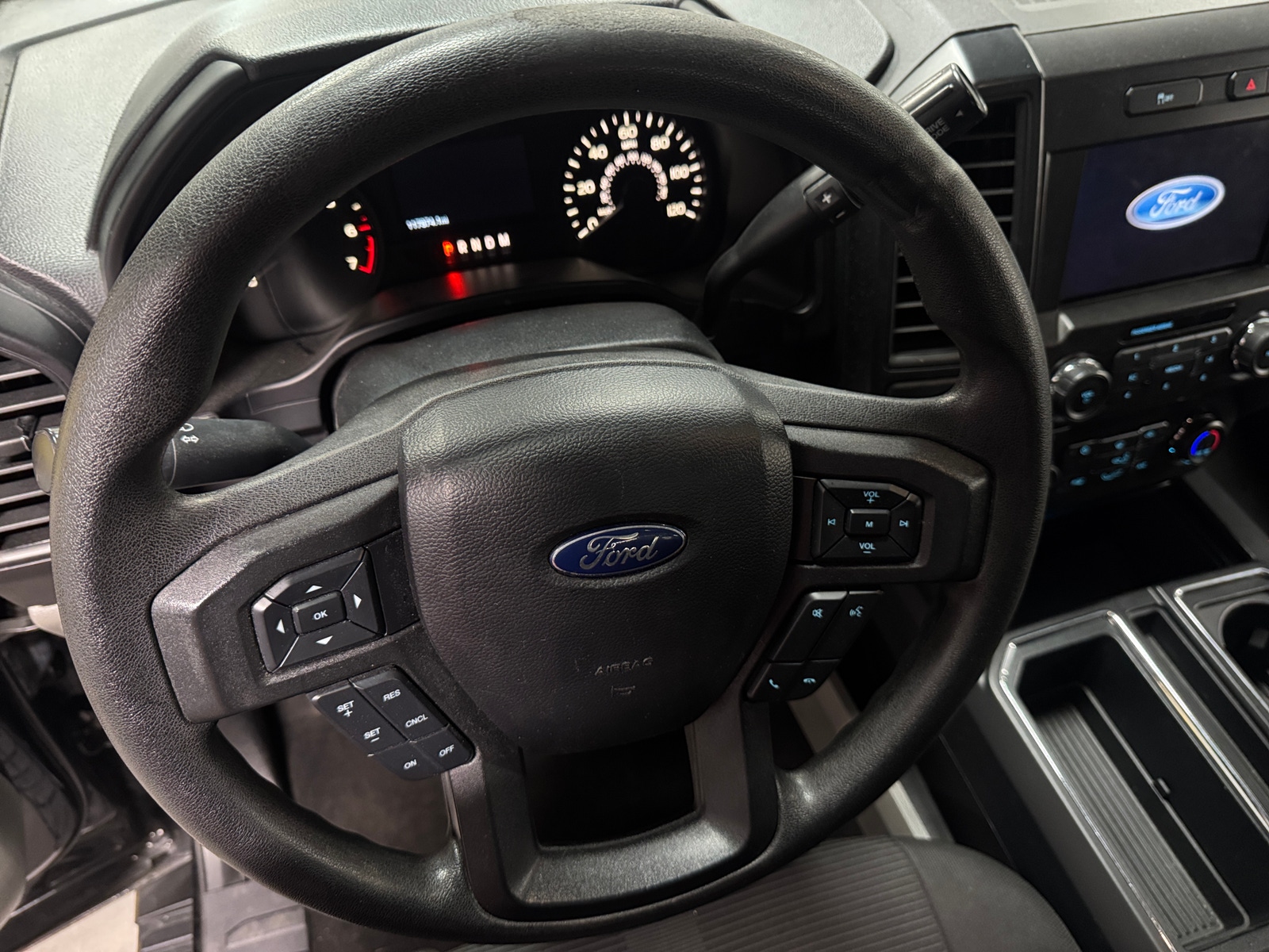 Thumbnail: 2018 Ford Econoline - 5