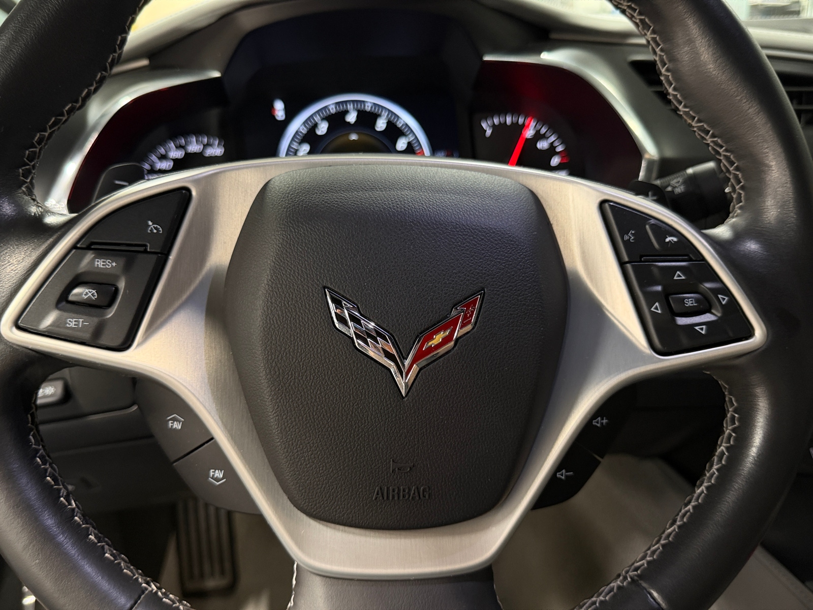 Thumbnail: 2015 Chevrolet Corvette - 3