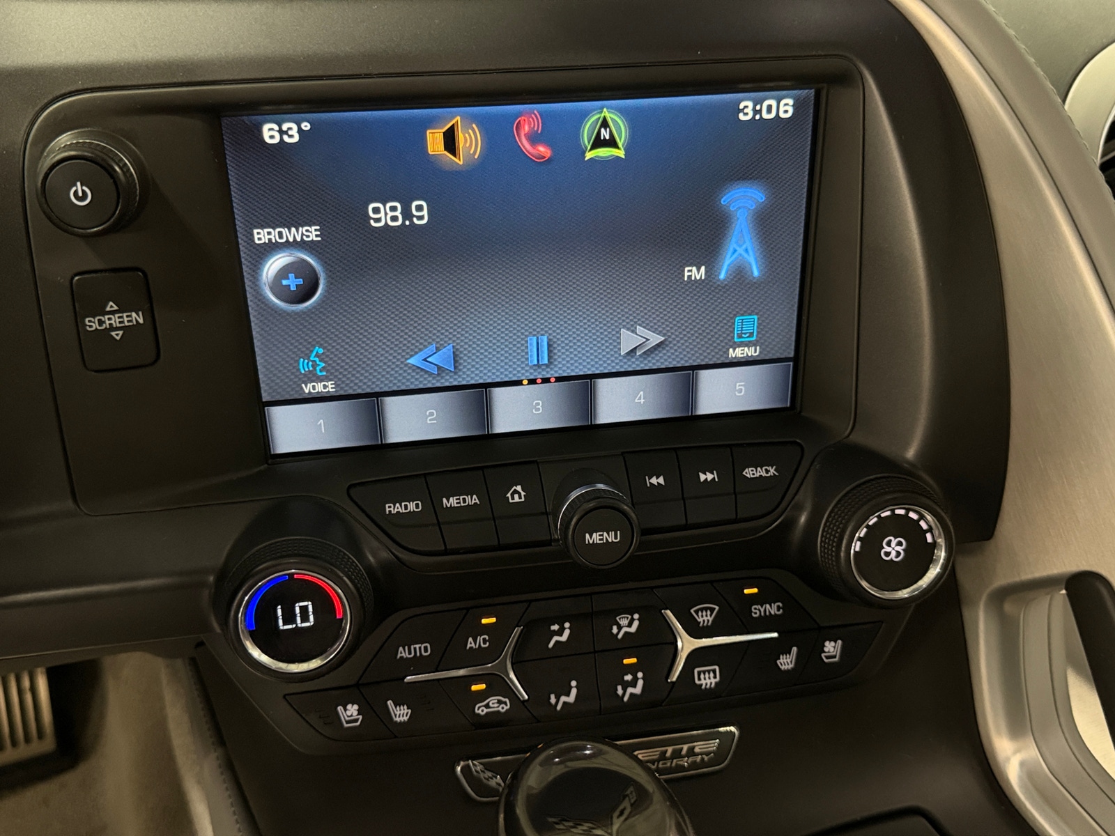 Thumbnail: 2015 Chevrolet Corvette - 2