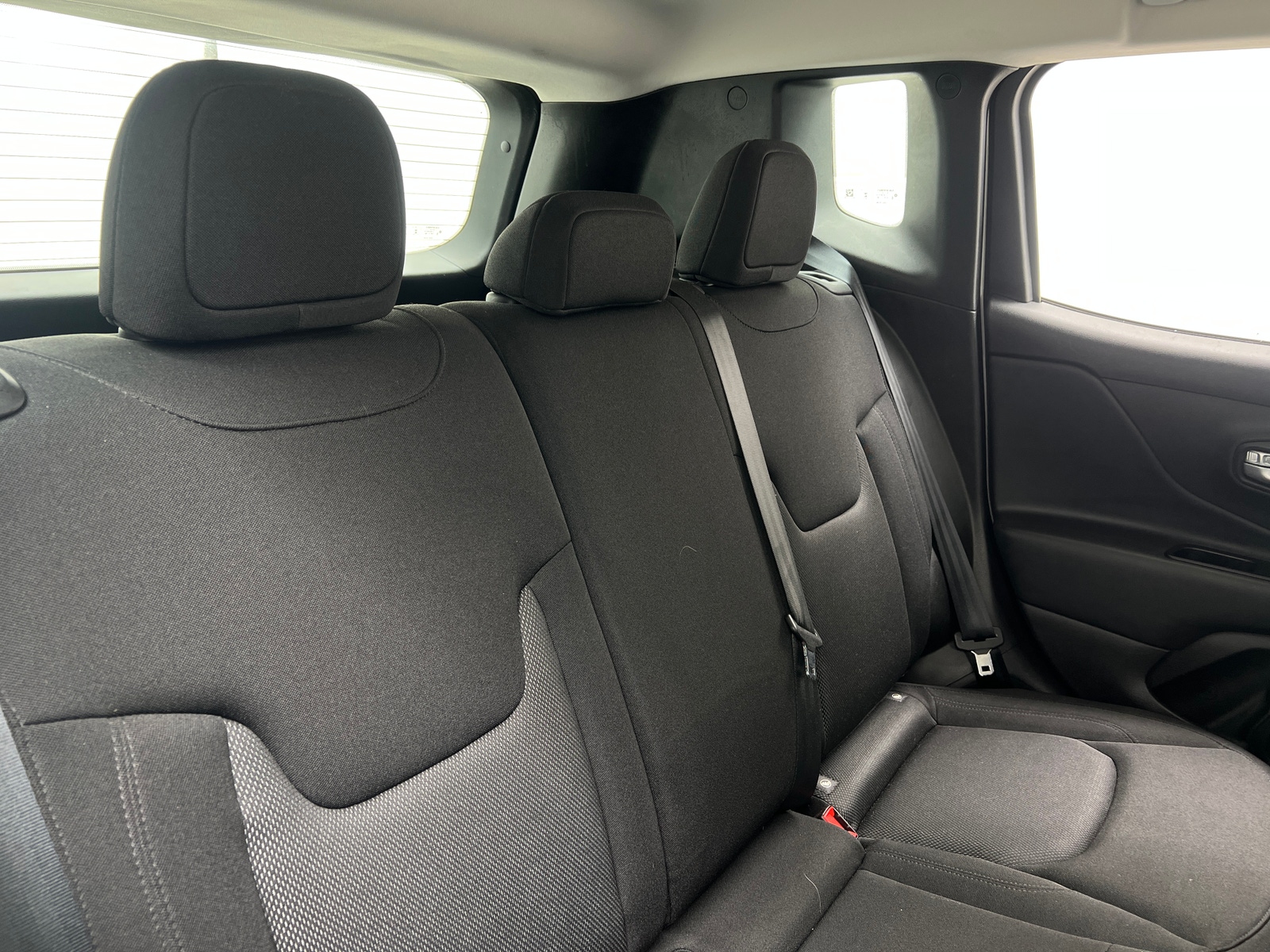 Thumbnail: 2022 Jeep Renegade - 6