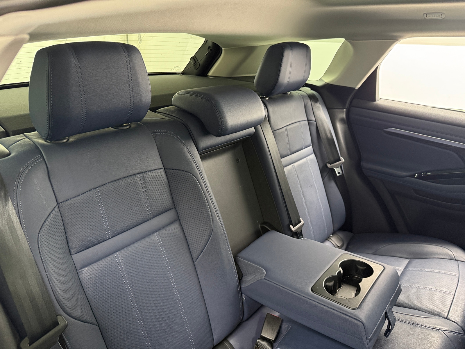 Thumbnail: 2021 Land Rover Range Rover Evoque - 5