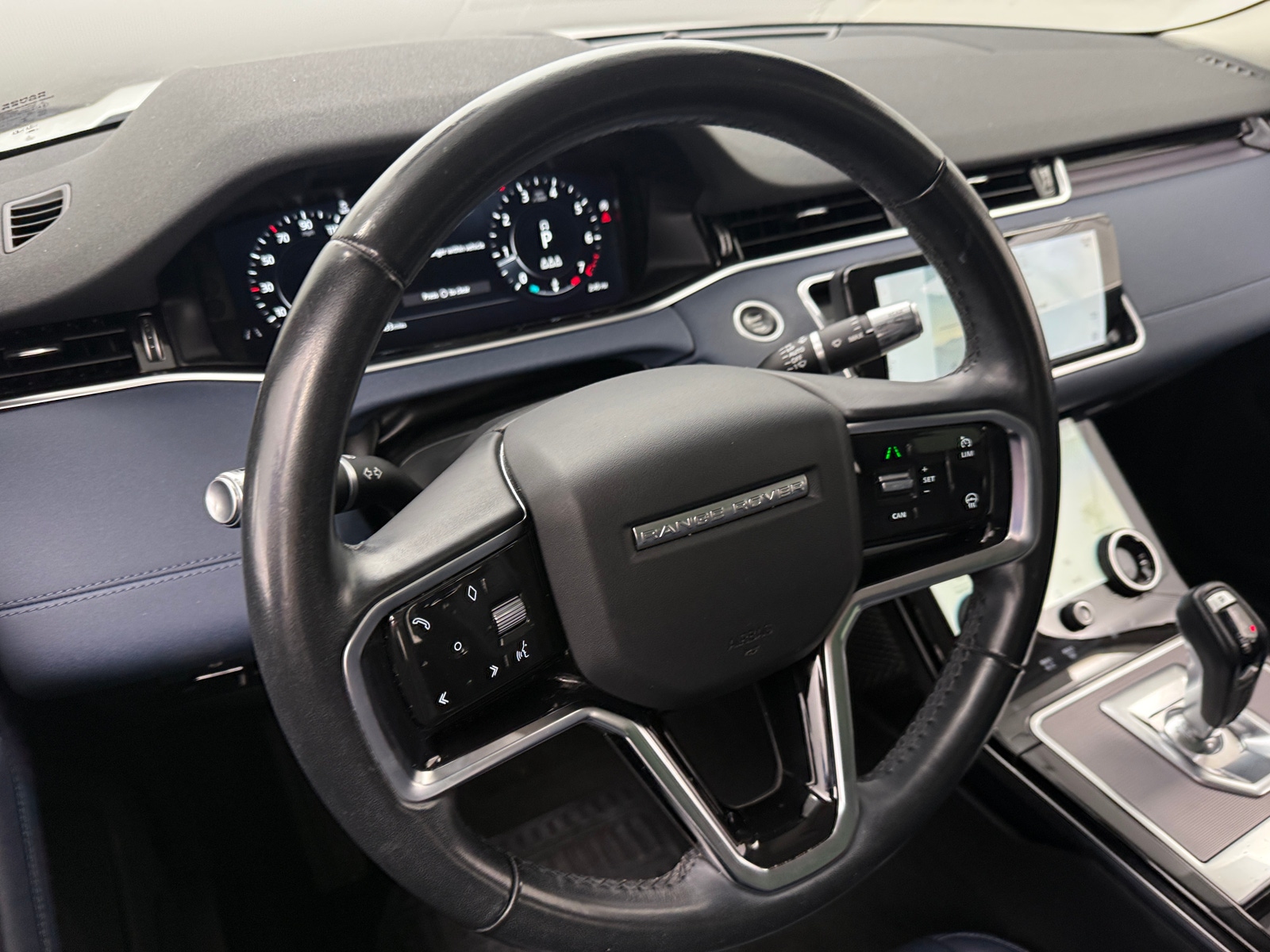 Thumbnail: 2021 Land Rover Range Rover Evoque - 4