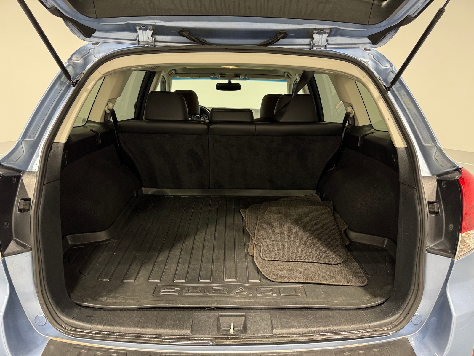 Thumbnail: 2011 Subaru Outback - 6