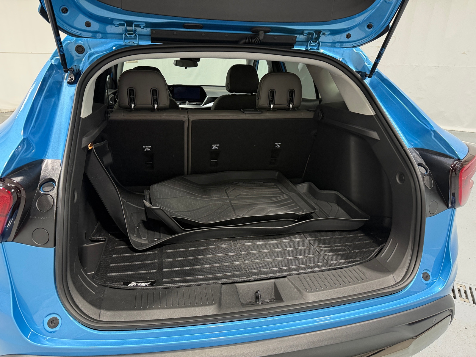 Thumbnail: 2025 Chevrolet Trax - 6