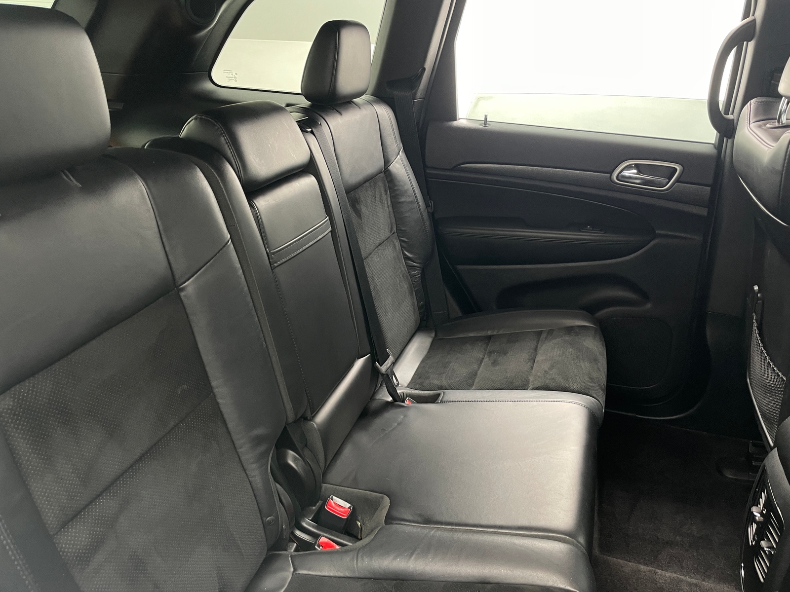 Thumbnail: 2018 Jeep Grand Cherokee - 6