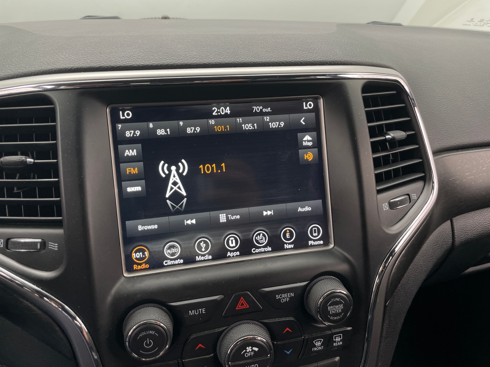 Thumbnail: 2018 Jeep Grand Cherokee - 4