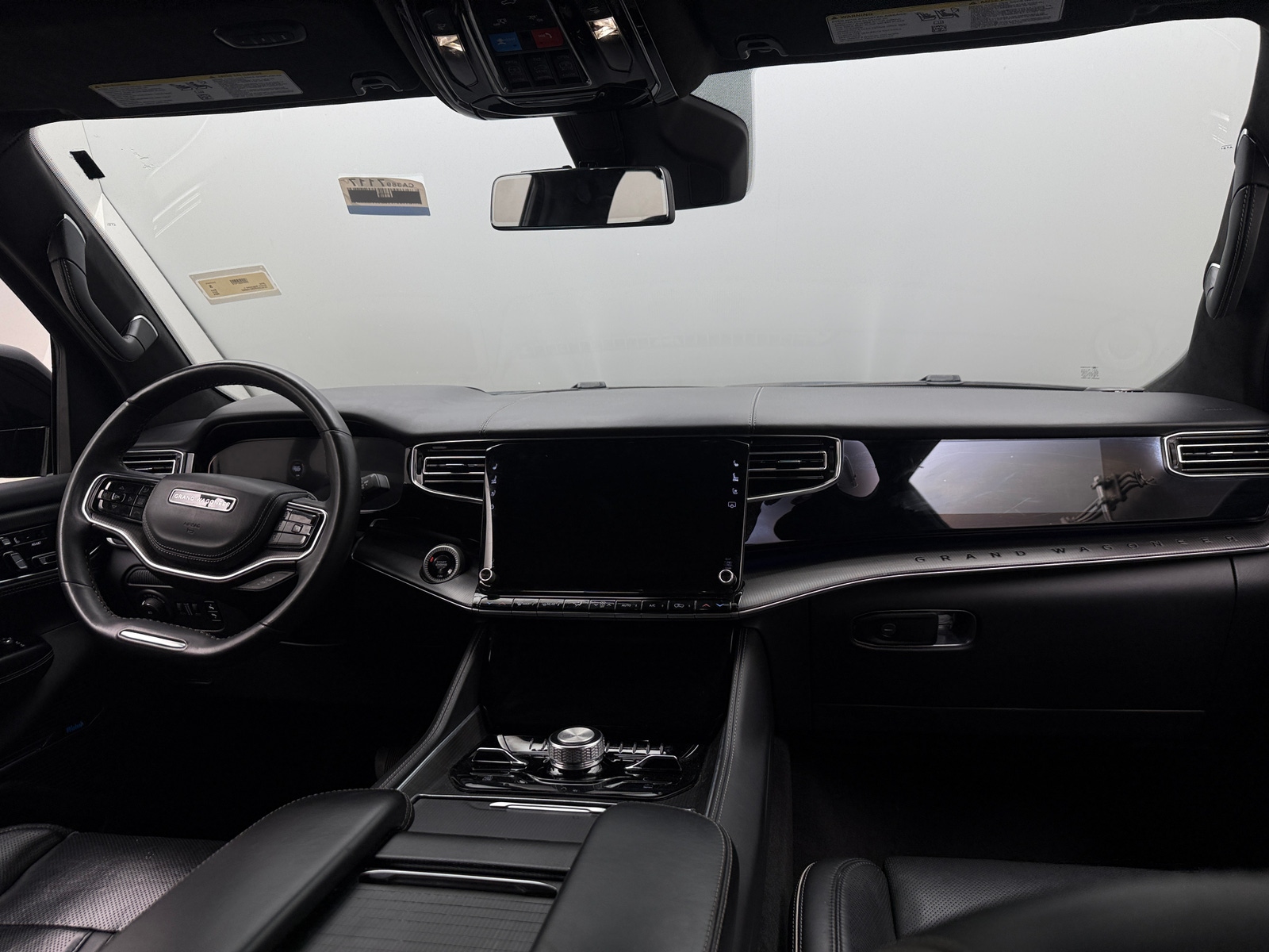 Thumbnail: 2024 Jeep Grand Wagoneer L - 2