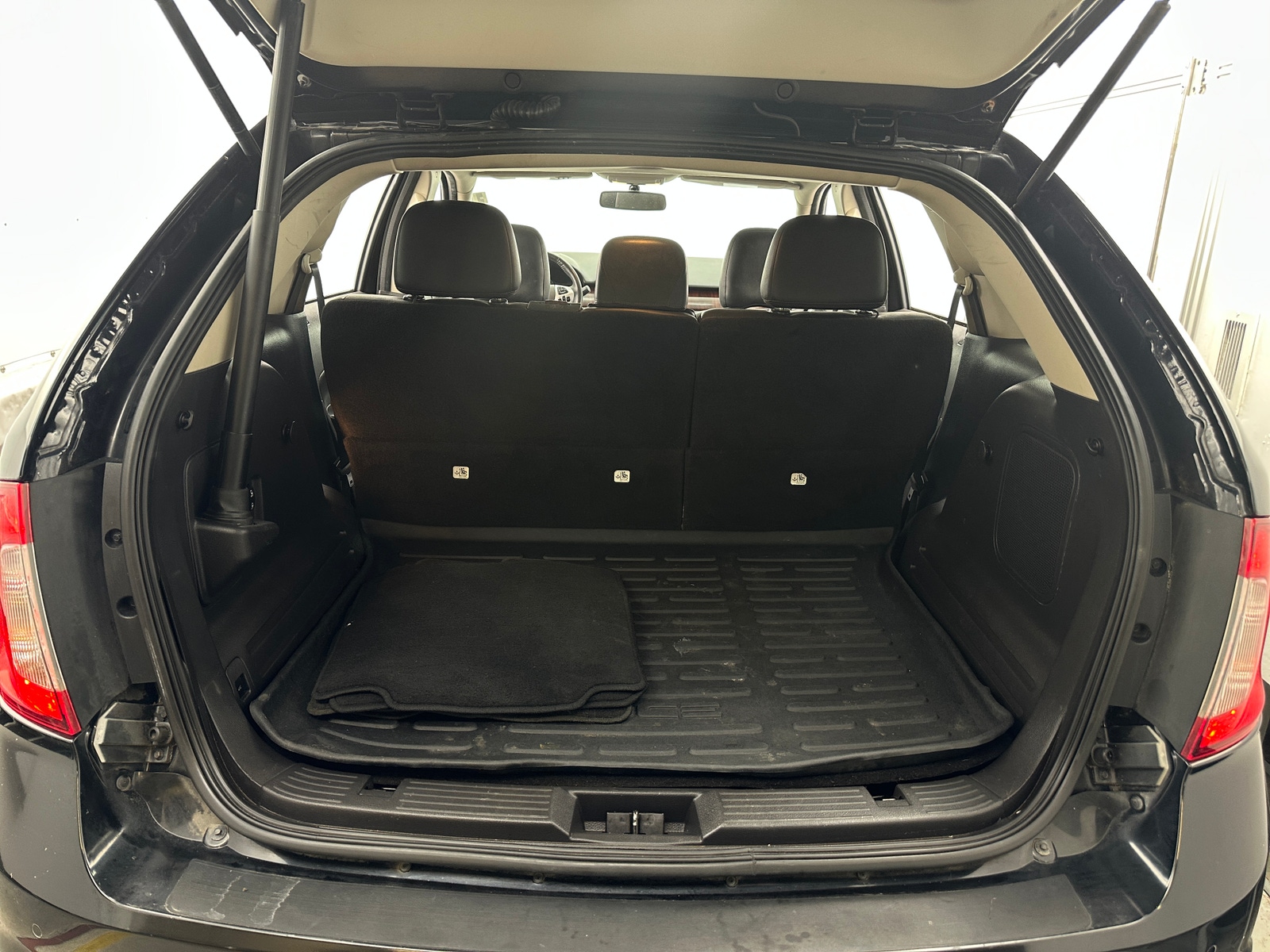 Thumbnail: 2011 Ford Edge - 6