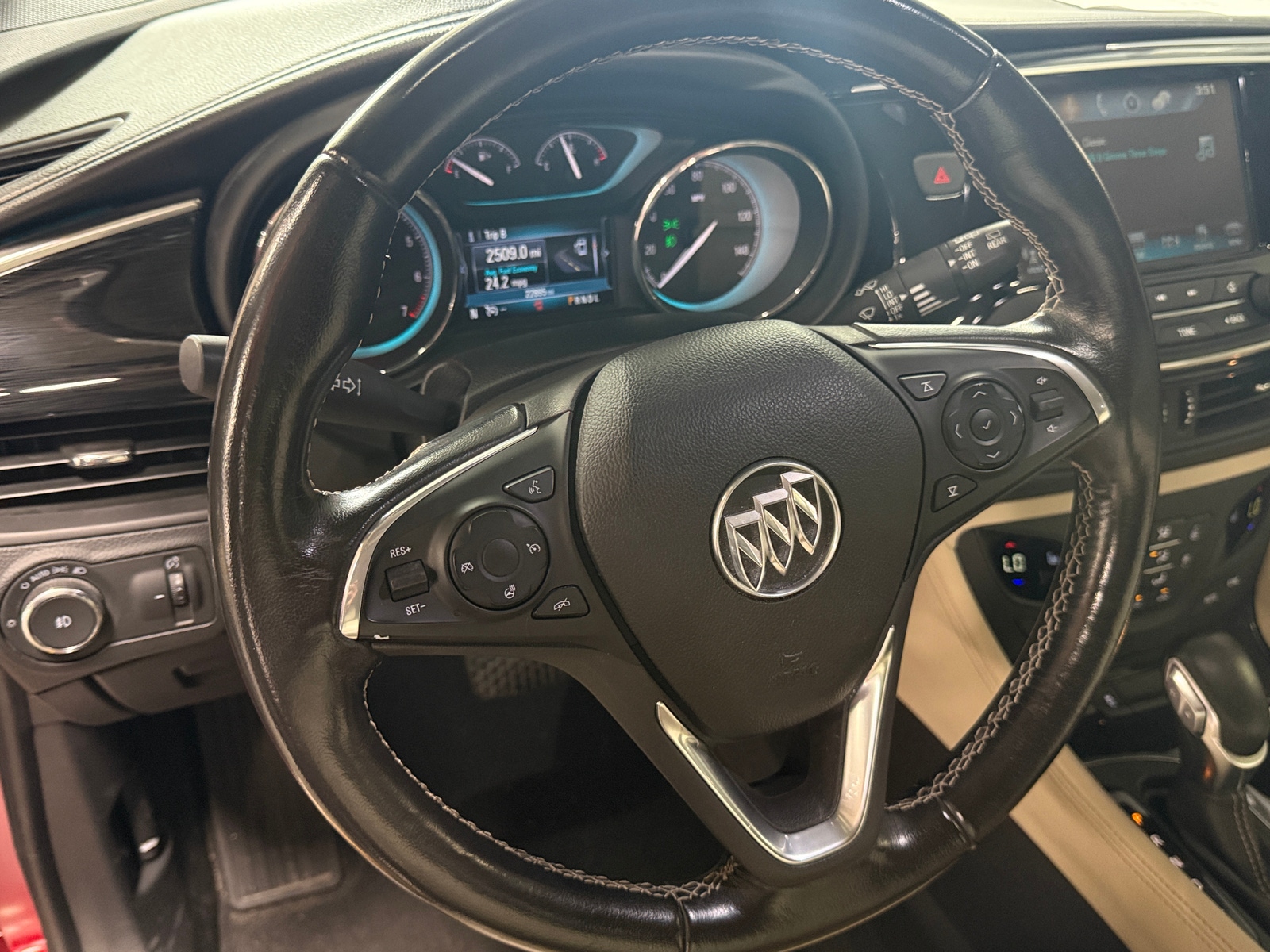 Thumbnail: 2017 Buick Envision - 4