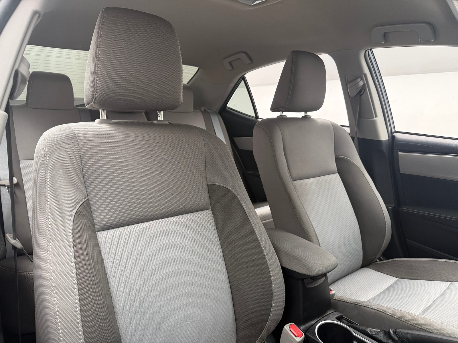 Thumbnail: 2017 Toyota Corolla - 2