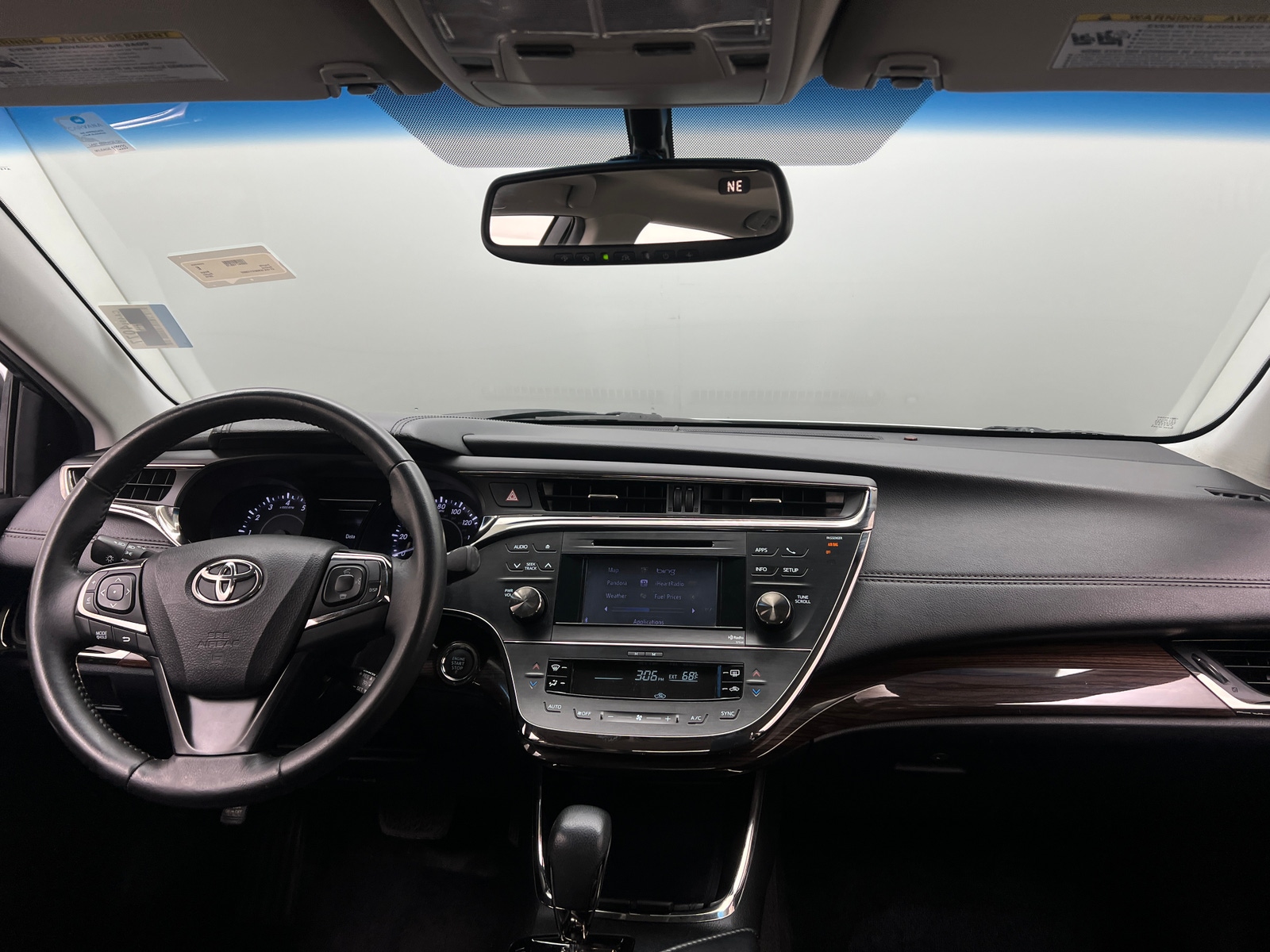 Thumbnail: 2014 Toyota Avalon - 3