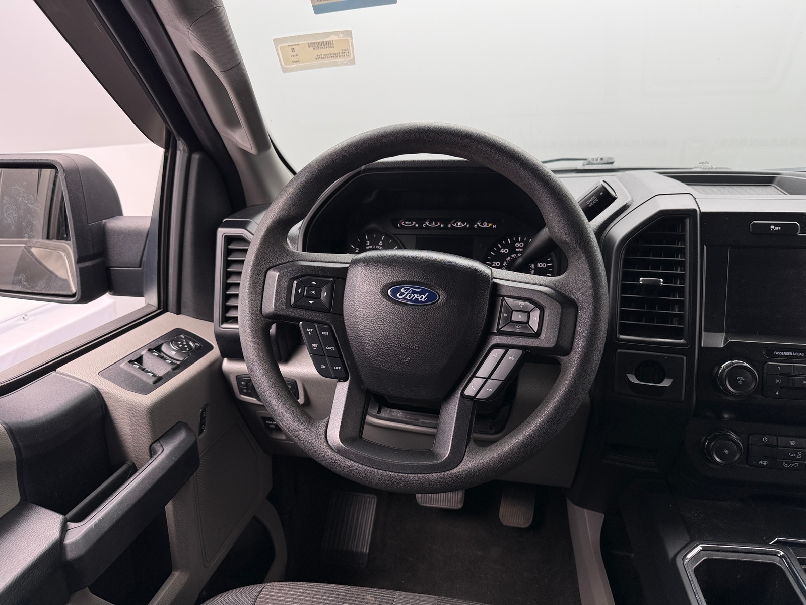 Thumbnail: 2020 Ford Econoline - 5