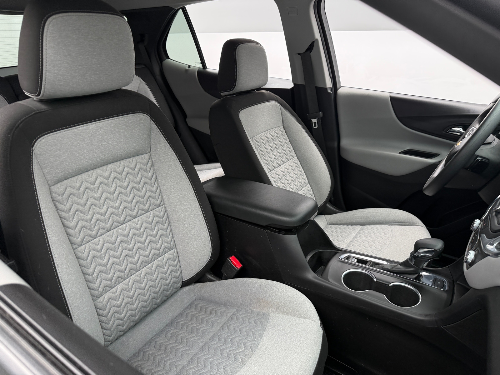 Thumbnail: 2022 Chevrolet Equinox - 2