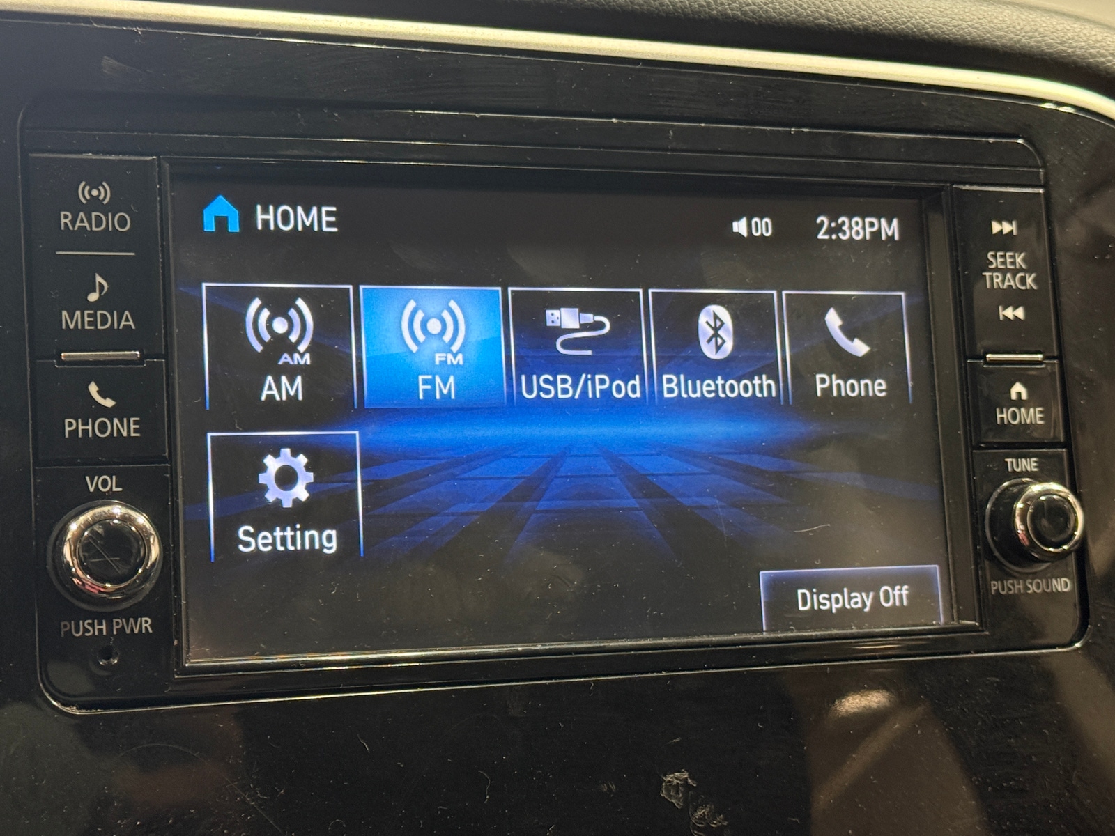 Thumbnail: 2020 Mitsubishi Outlander - 4