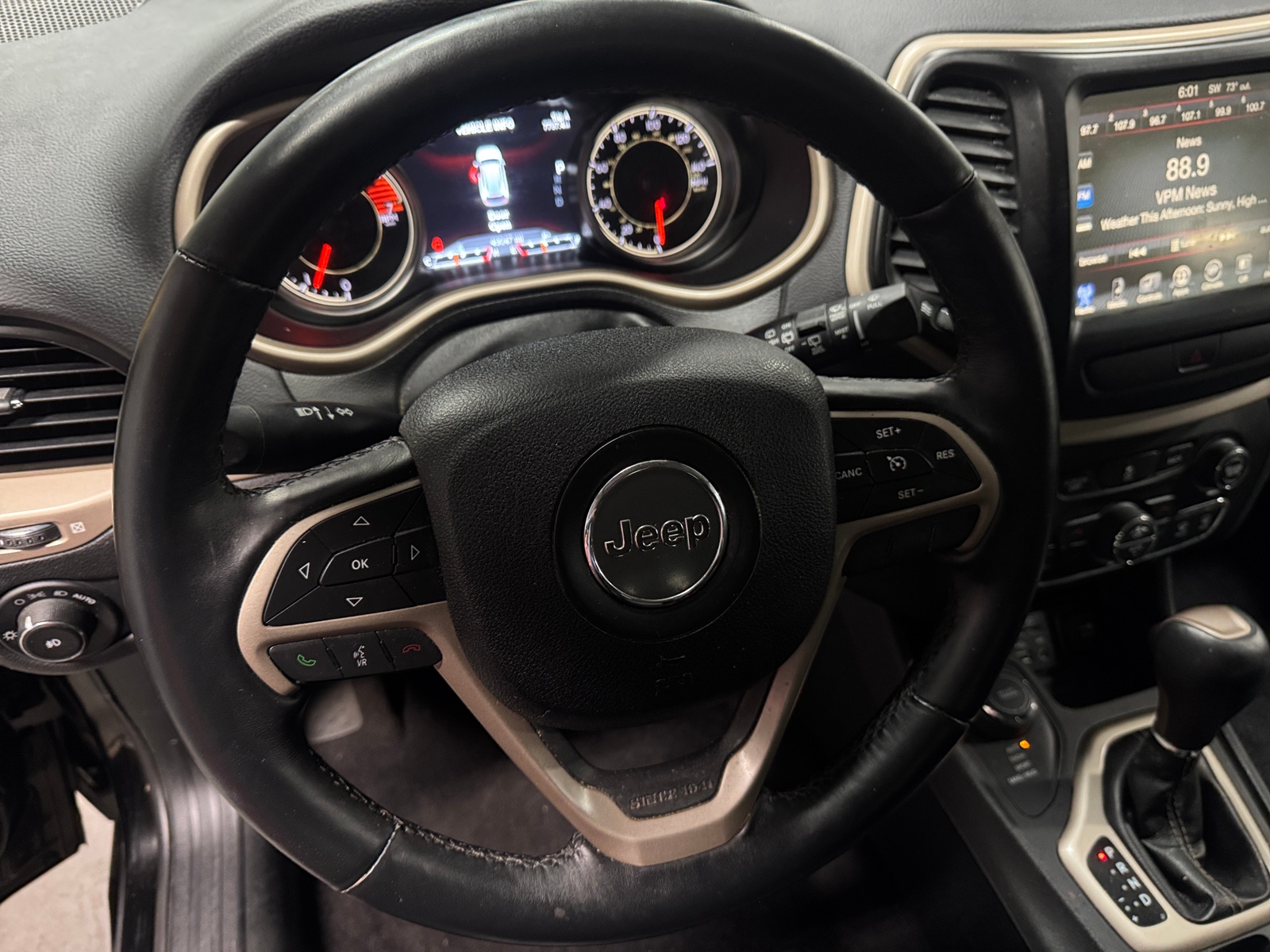 Thumbnail: 2017 Jeep Cherokee - 4